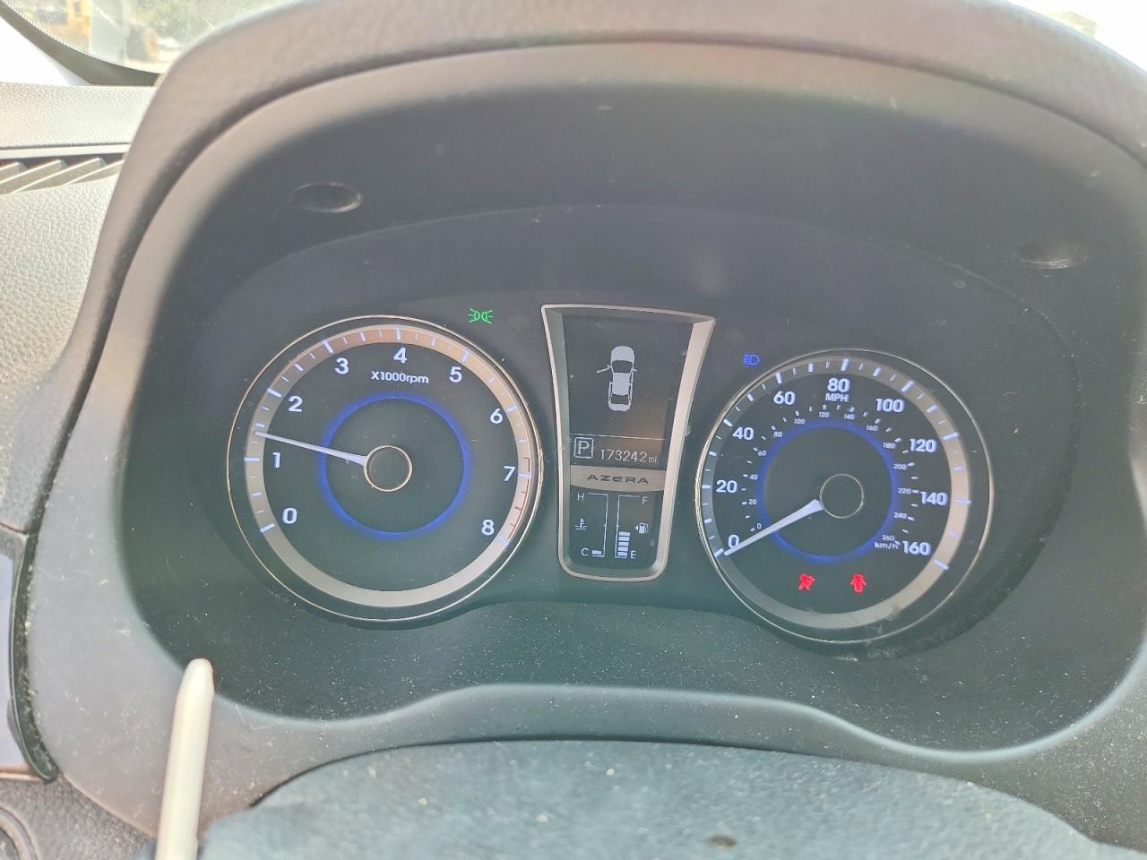 2012 Hyundai Azera Base White vin: KMHFG4JG9CA150627