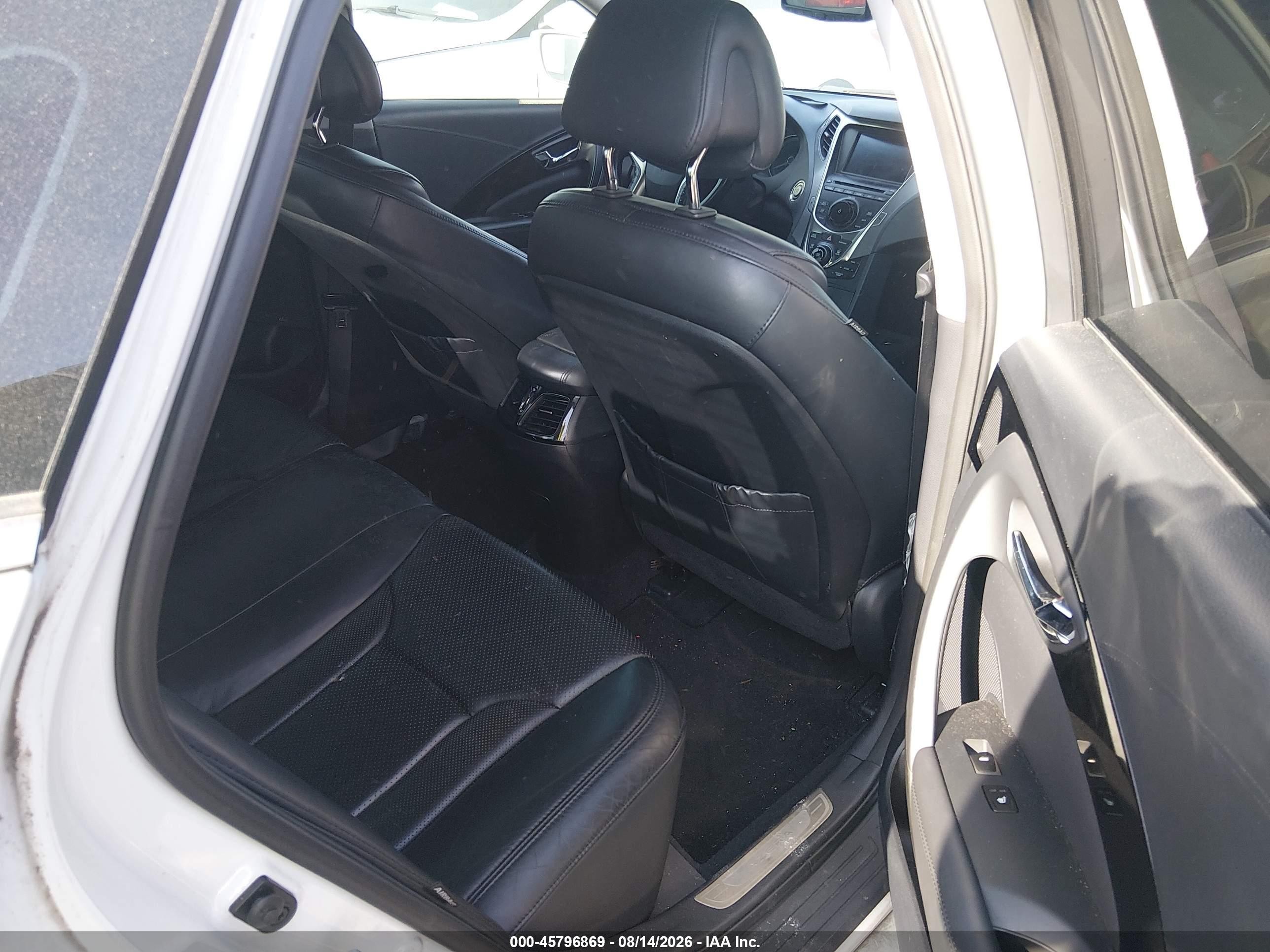 2013 Hyundai Azera   White vin: KMHFG4JG9DA246808