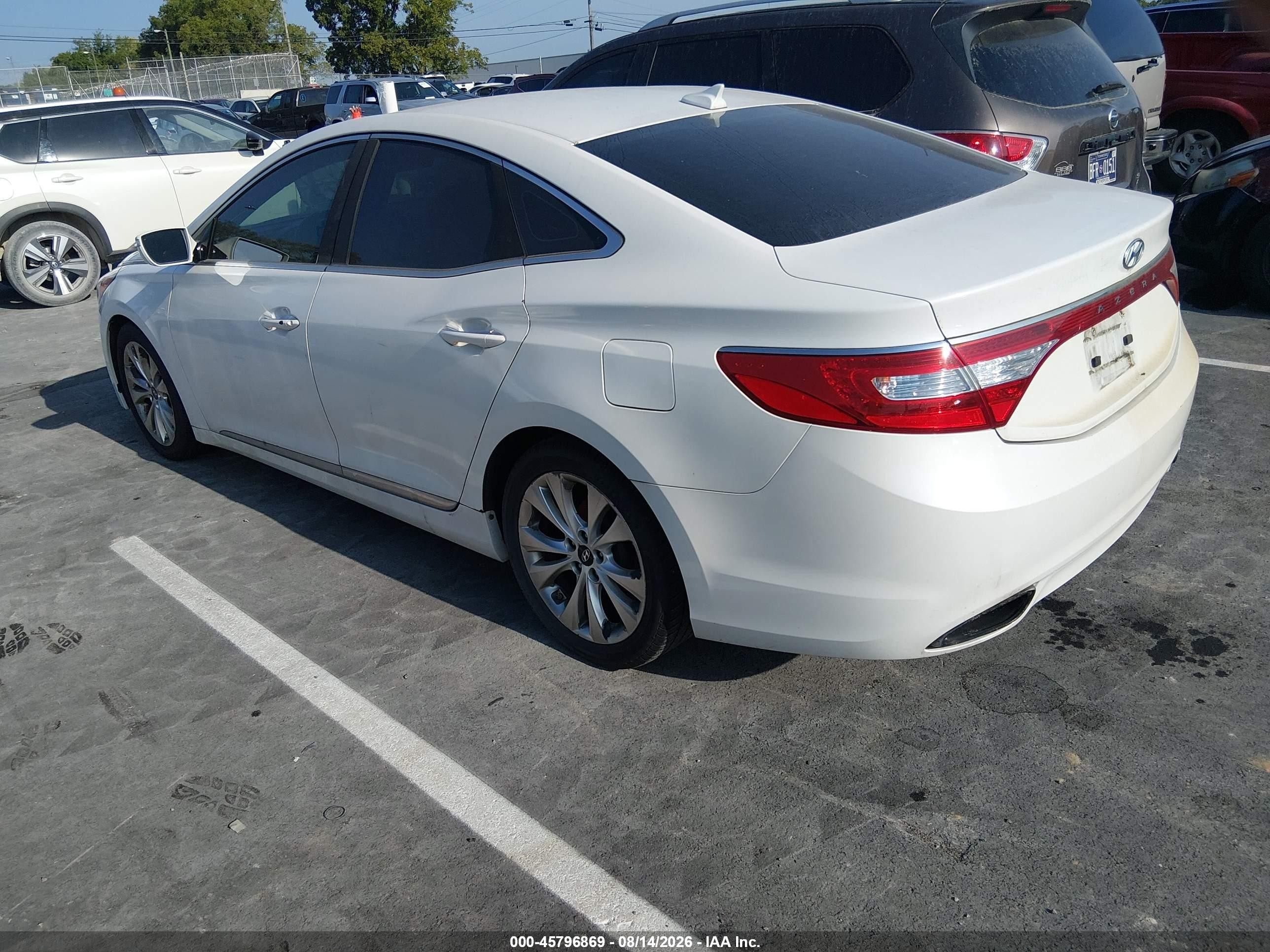 2013 Hyundai Azera   White vin: KMHFG4JG9DA246808