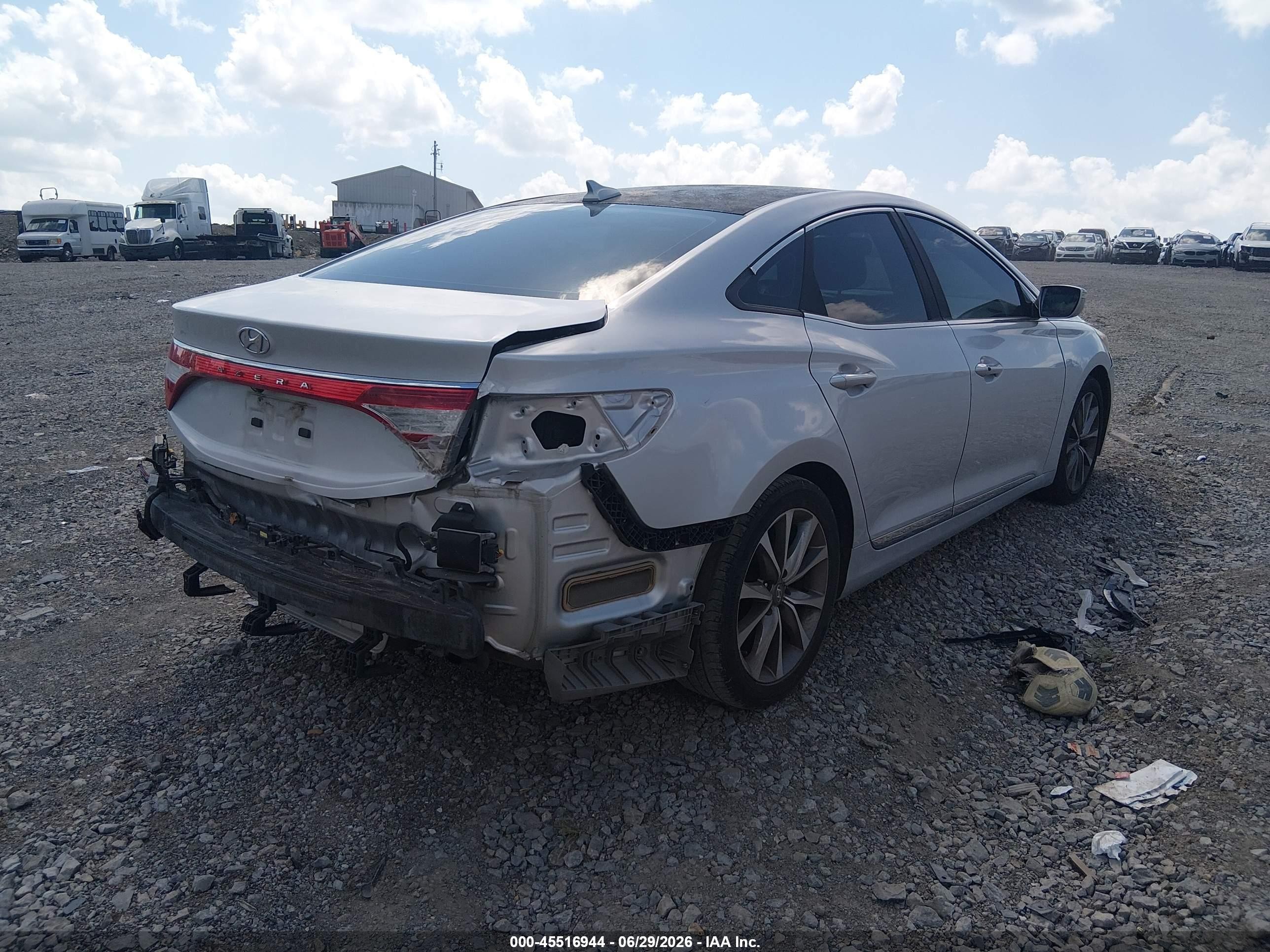 2015 Hyundai Azera   Silver vin: KMHFG4JG9FA454206