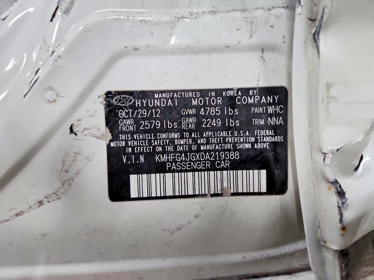 2013 Hyundai Azera Base White vin: KMHFG4JGXDA219388