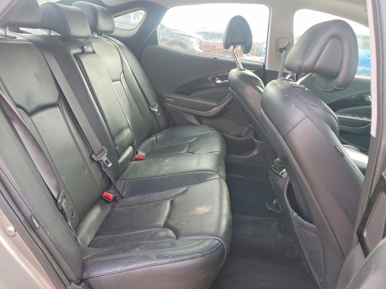 2012 Hyundai Azera Base Silver vin: KMHFH4JG0CA125130