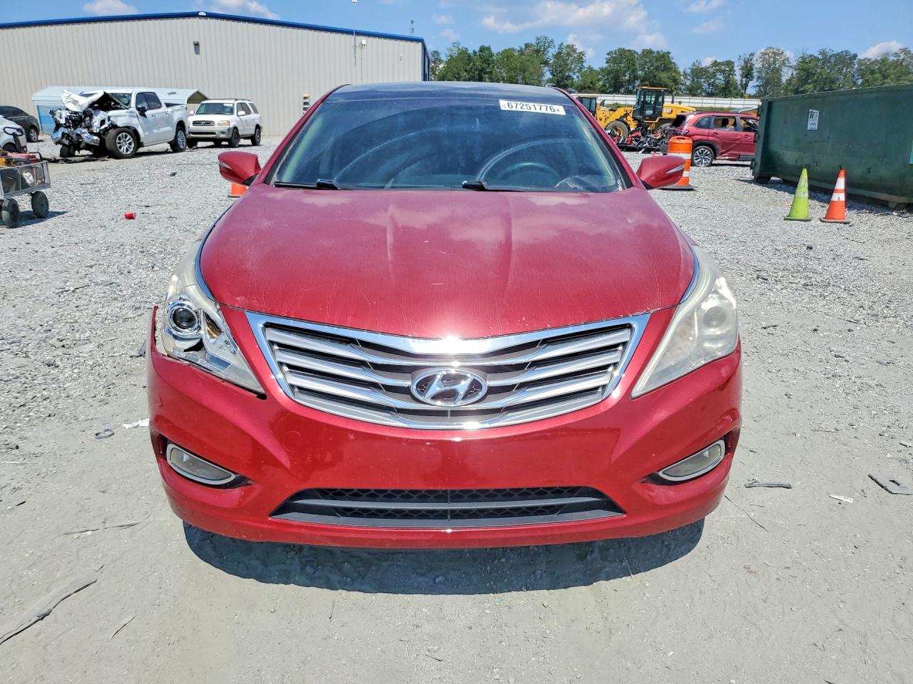 2012 Hyundai Azera Base Red vin: KMHFH4JG0CA174604