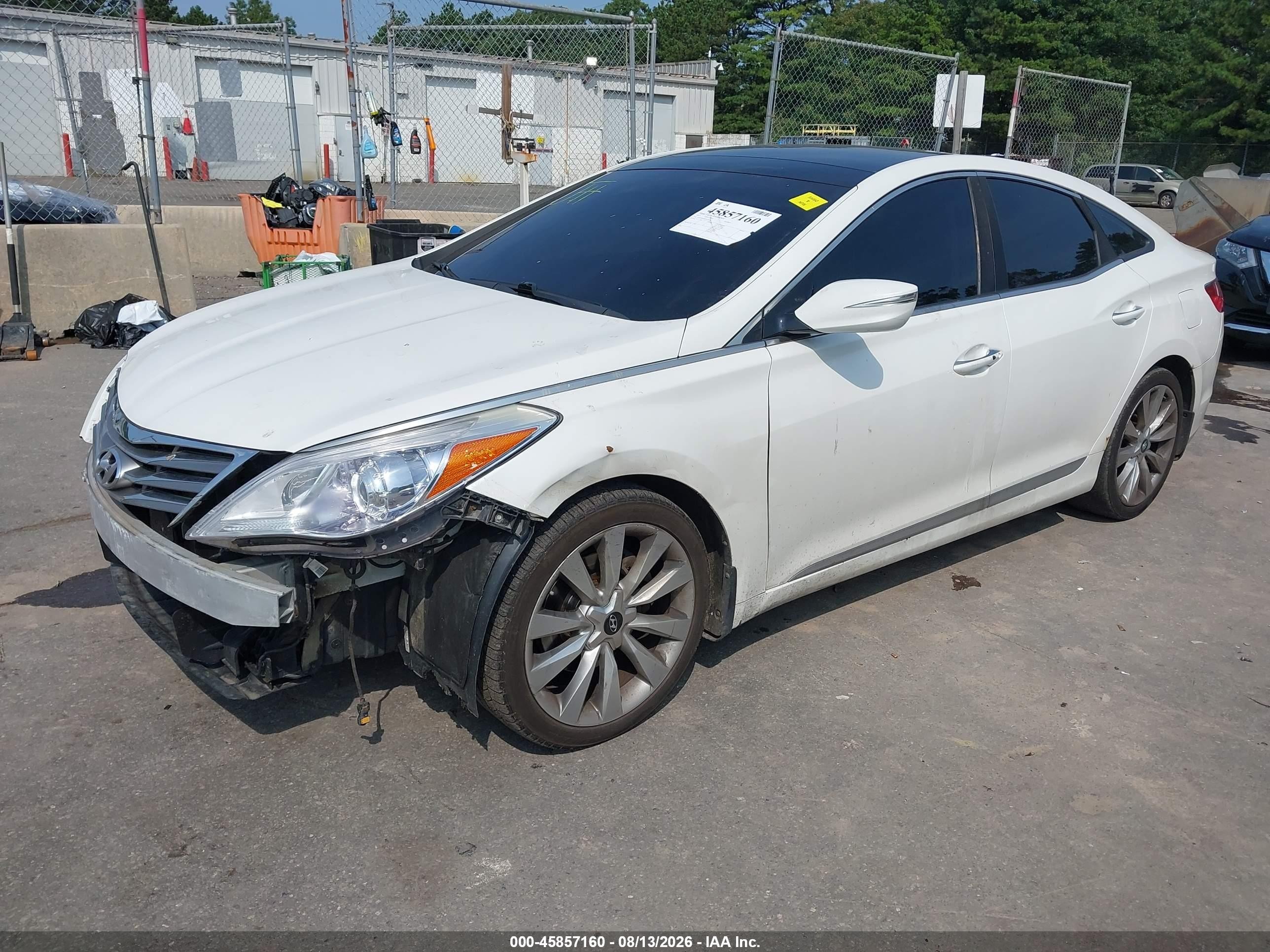 2013 Hyundai Azera   White vin: KMHFH4JG0DA326723