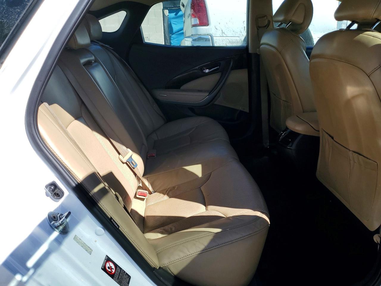 2015 Hyundai Azera Limited White vin: KMHFH4JG0FA448338