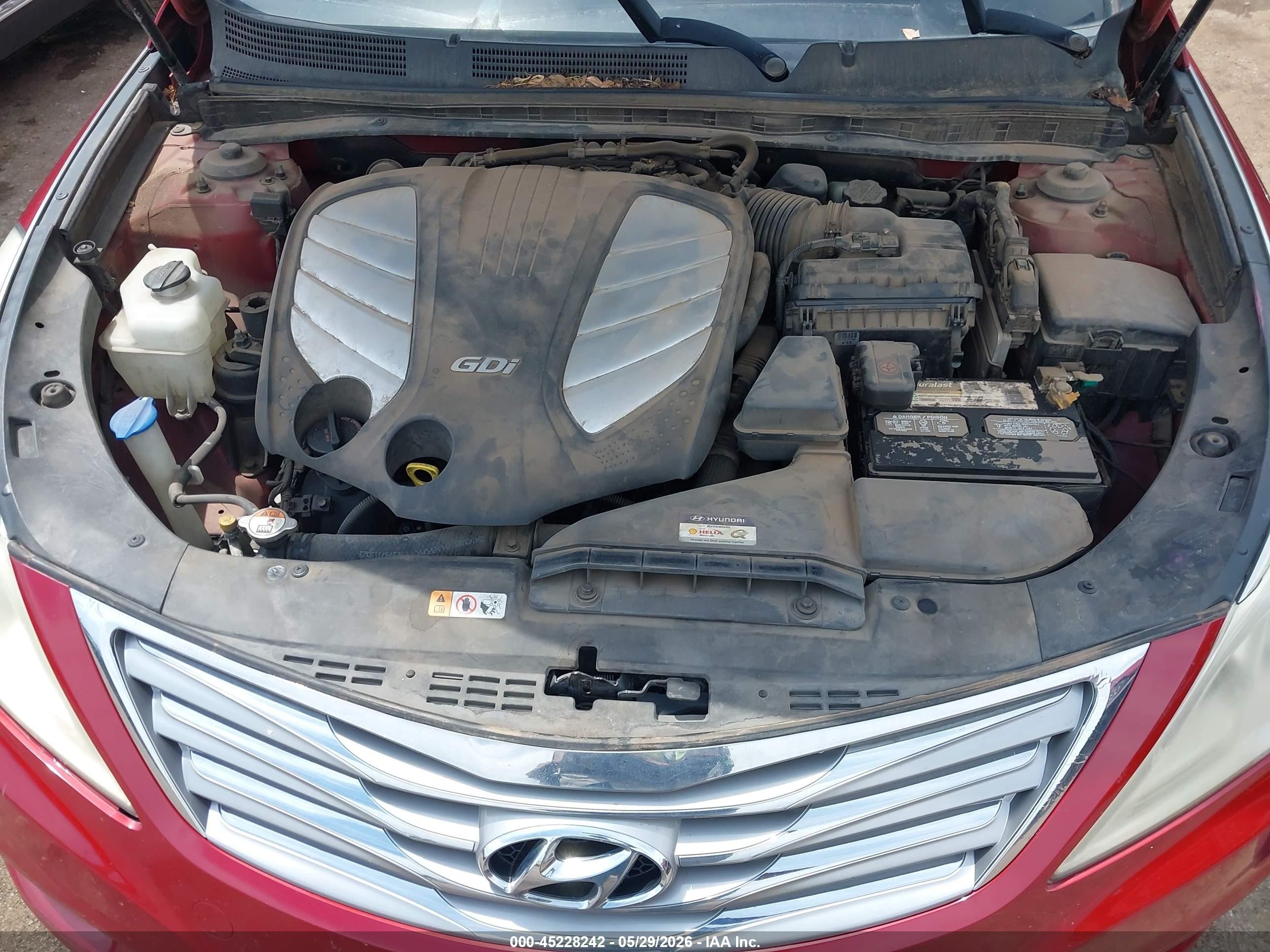 2012 Hyundai Azera   Red vin: KMHFH4JG1CA163515