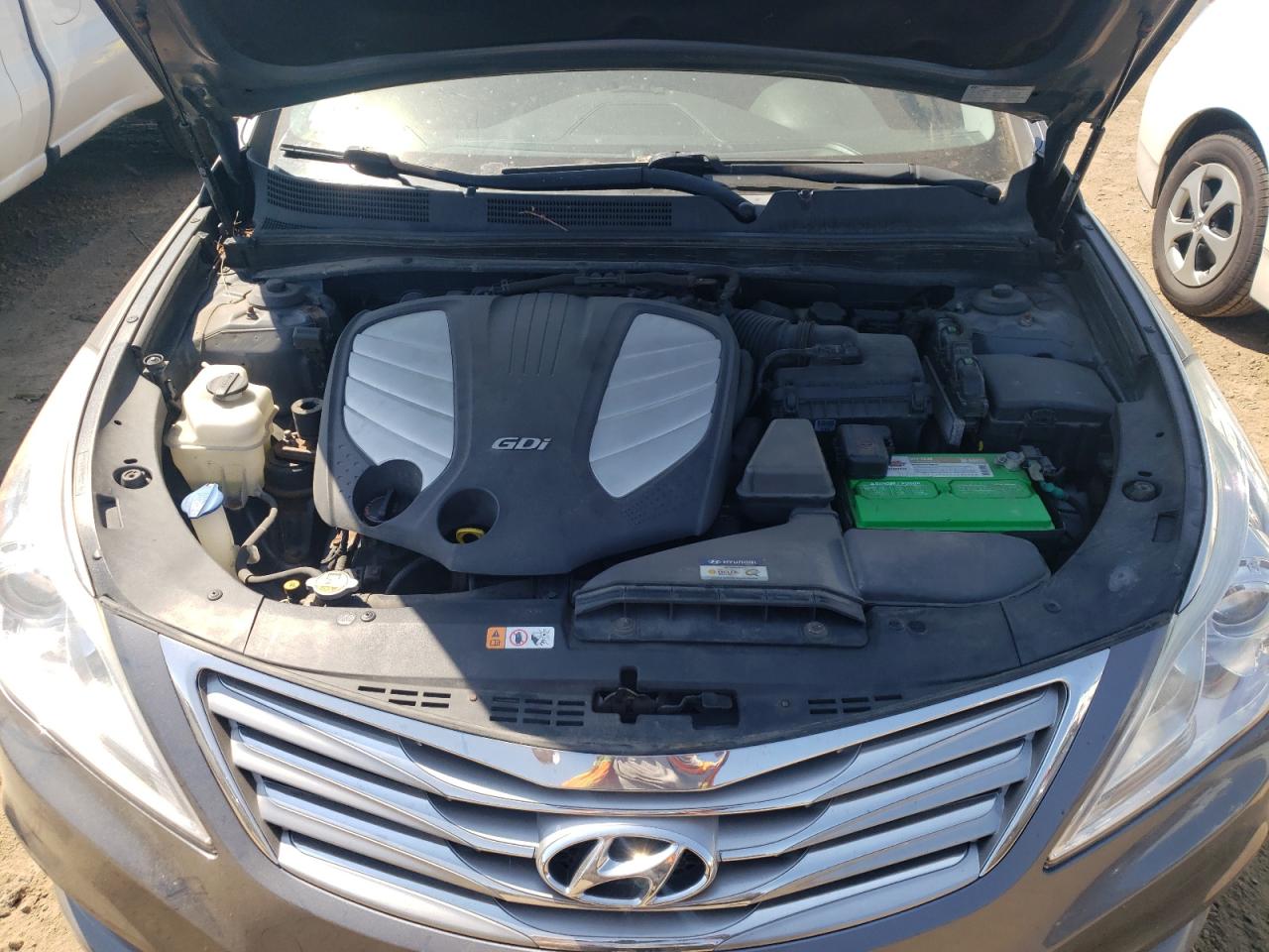 2013 Hyundai Azera Base Gray vin: KMHFH4JG1DA255547
