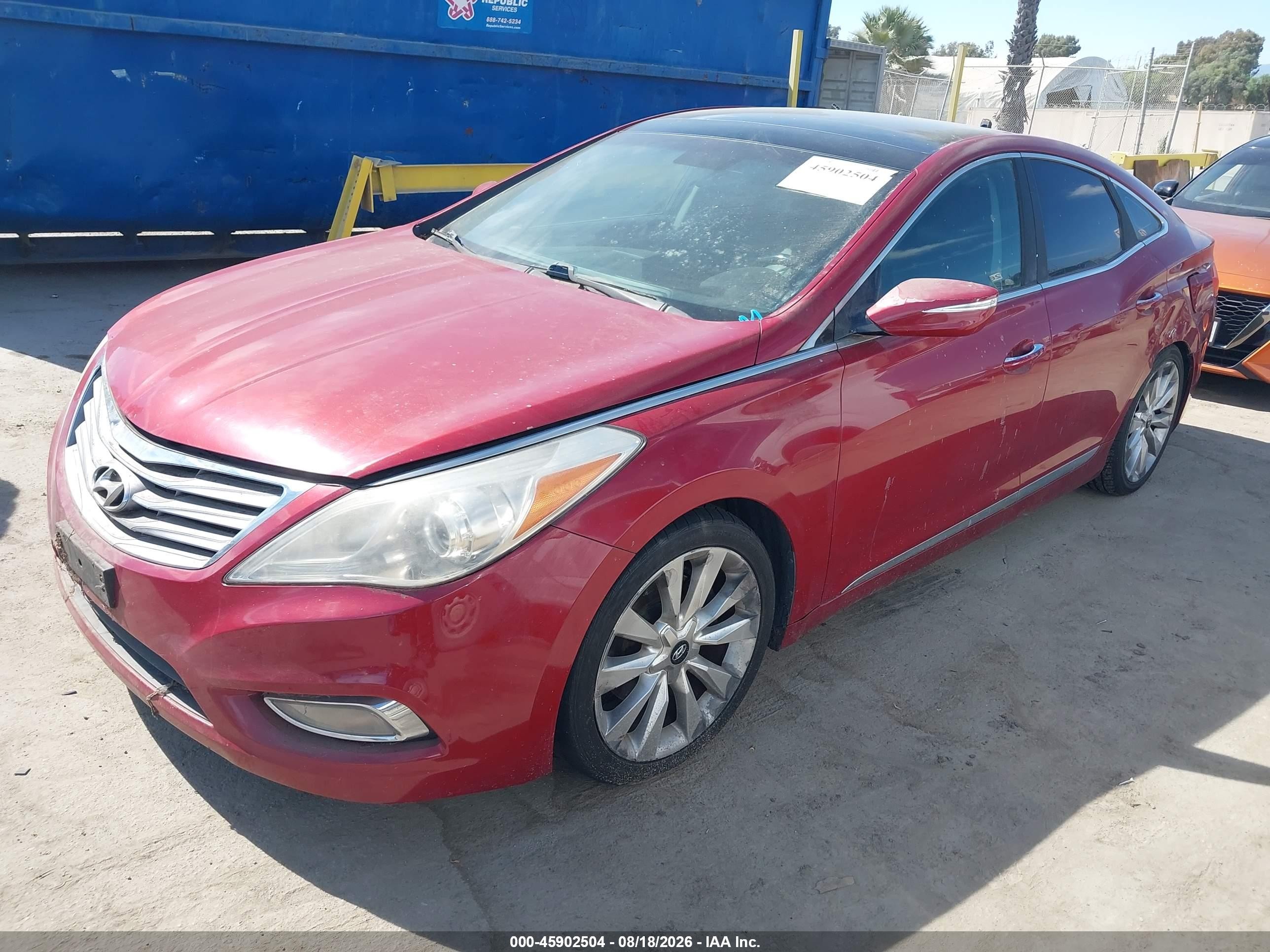 2012 Hyundai Azera   Red vin: KMHFH4JG2CA124626