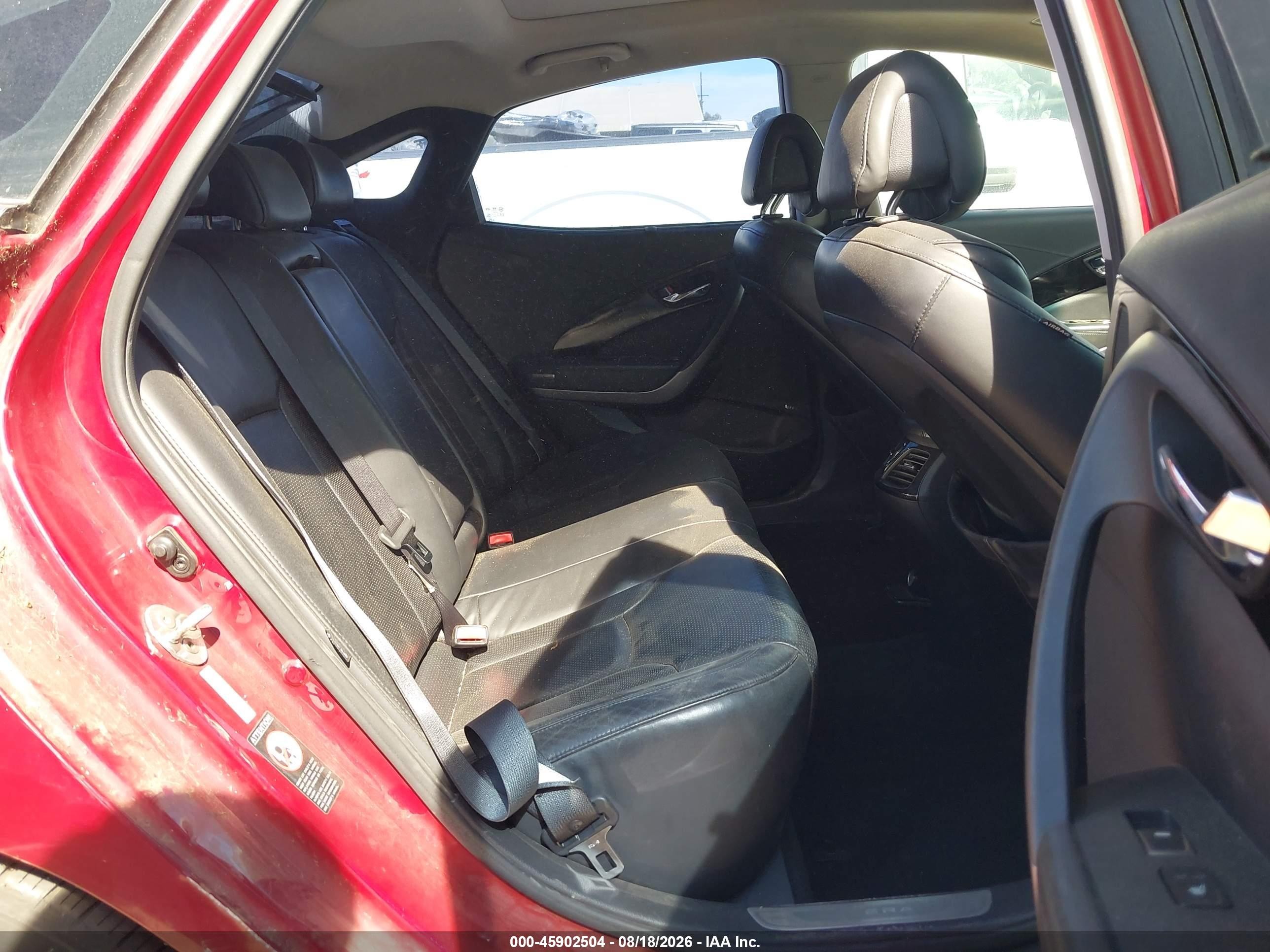 2012 Hyundai Azera   Red vin: KMHFH4JG2CA124626