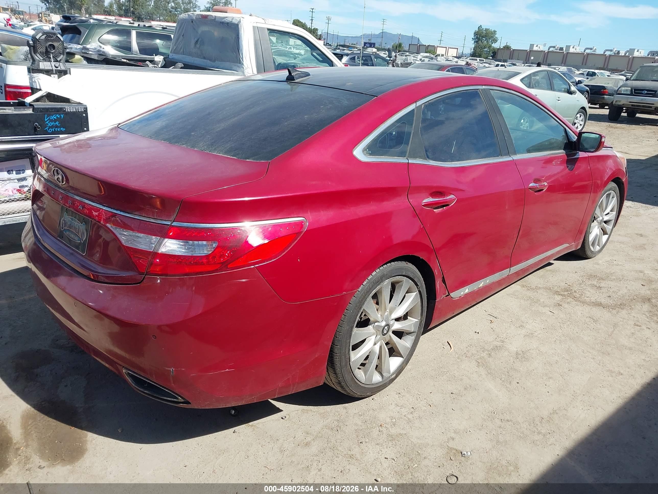 2012 Hyundai Azera   Red vin: KMHFH4JG2CA124626