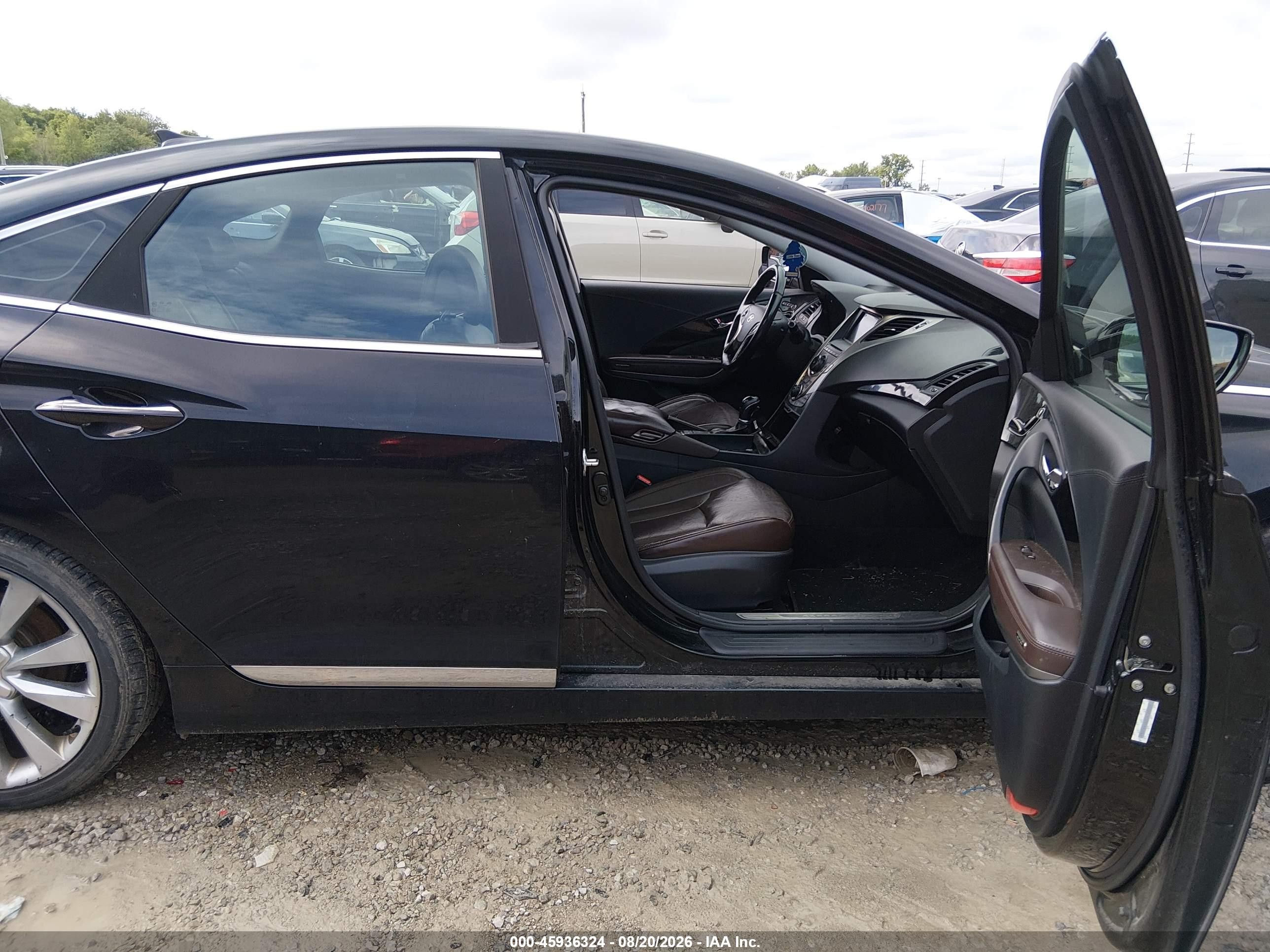 2012 Hyundai Azera   Black vin: KMHFH4JG2CA139305