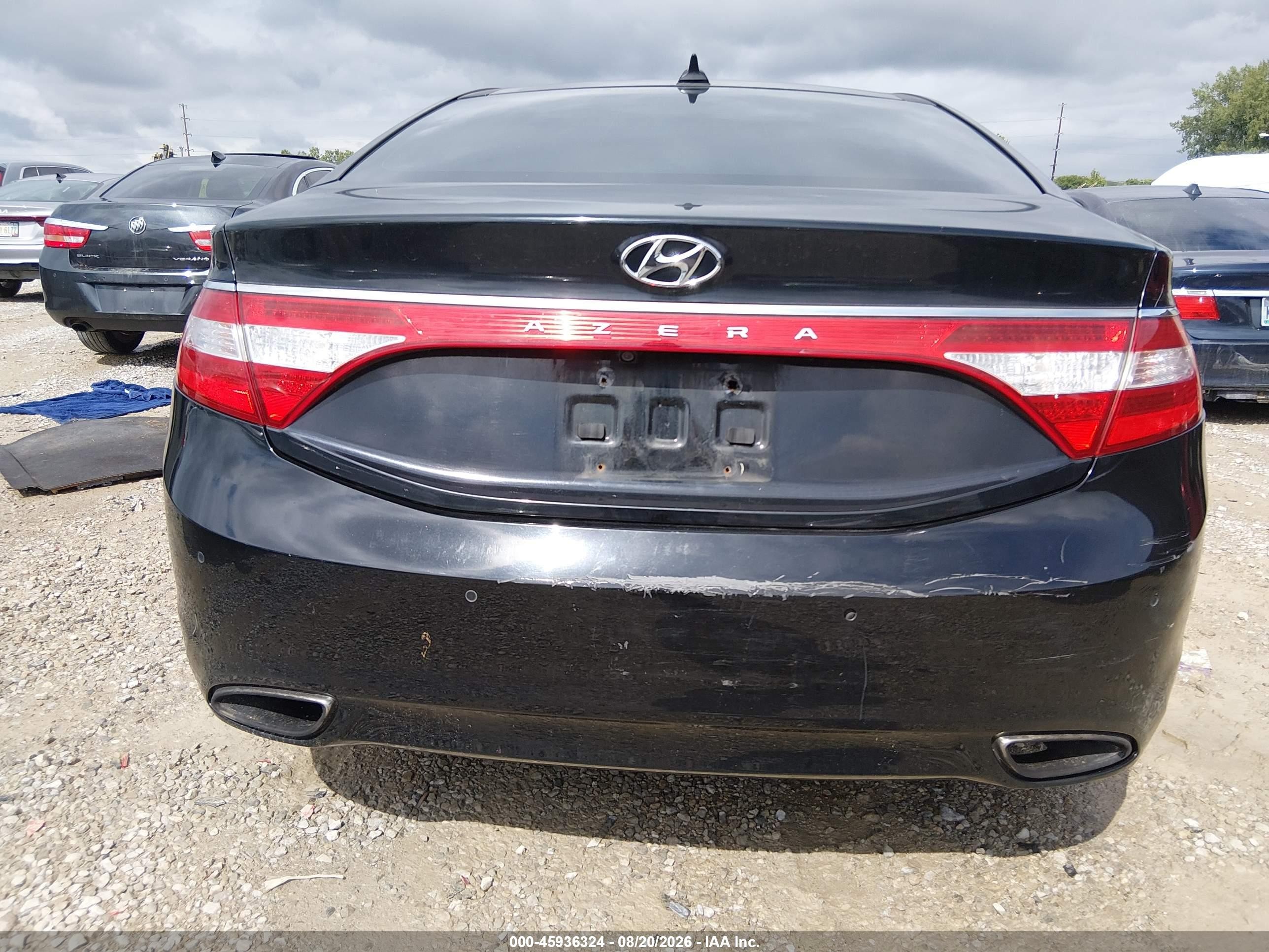 2012 Hyundai Azera   Black vin: KMHFH4JG2CA139305