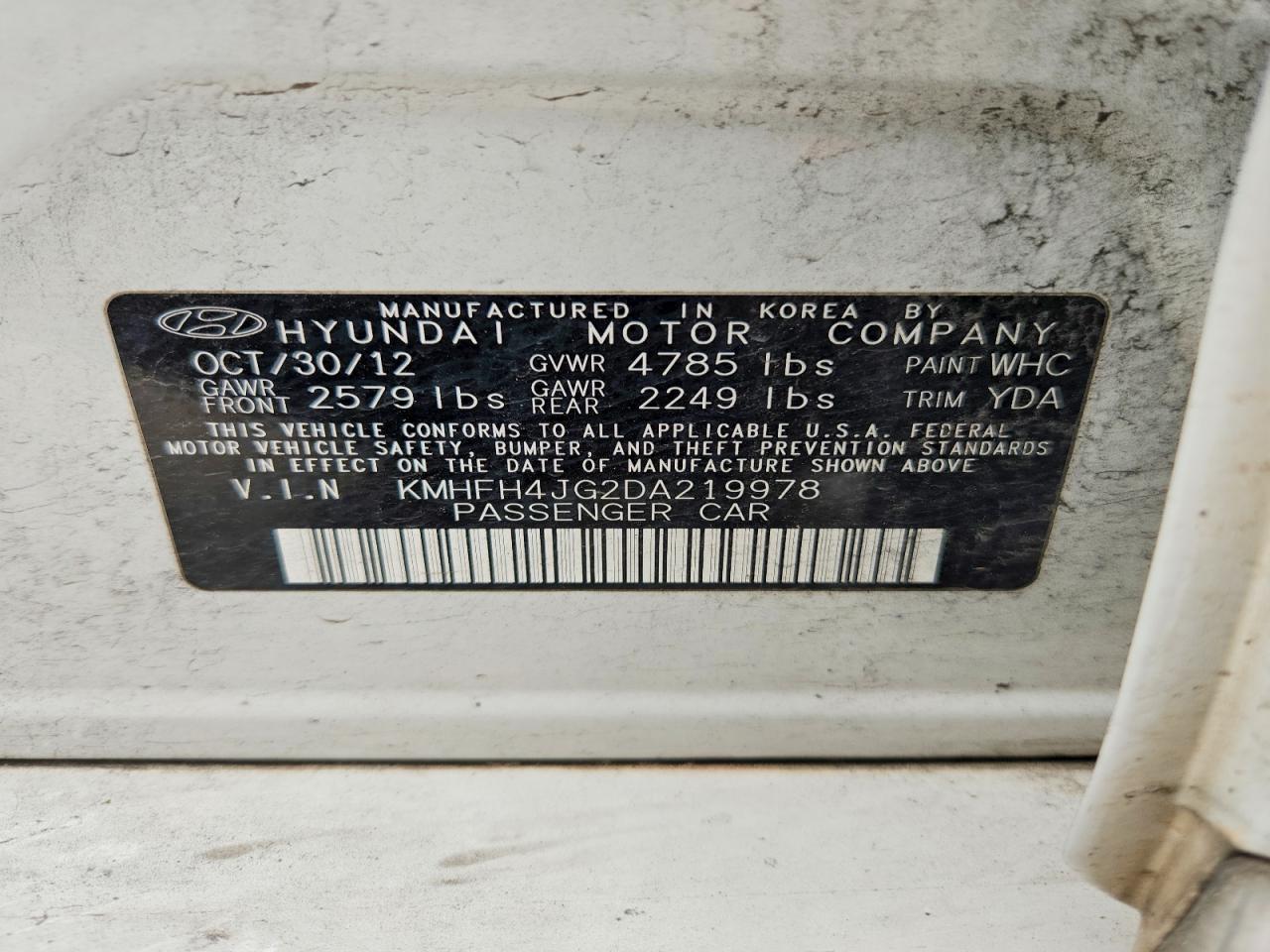 2013 Hyundai Azera Base White vin: KMHFH4JG2DA219978