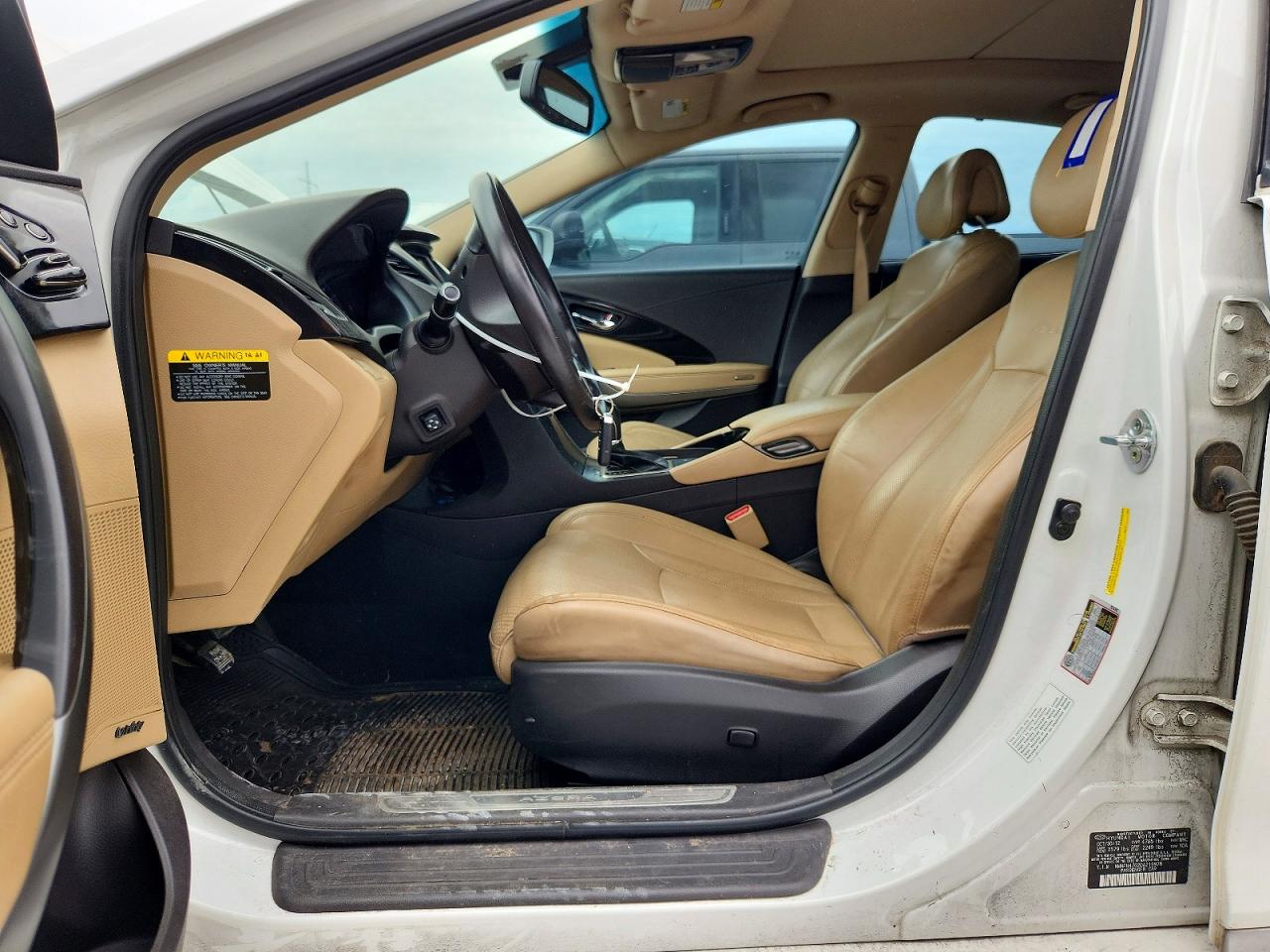 2013 Hyundai Azera Base White vin: KMHFH4JG2DA219978