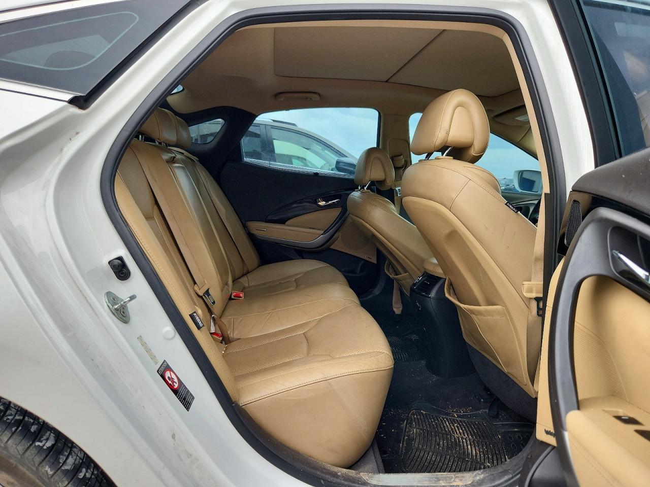2013 Hyundai Azera Base White vin: KMHFH4JG2DA219978