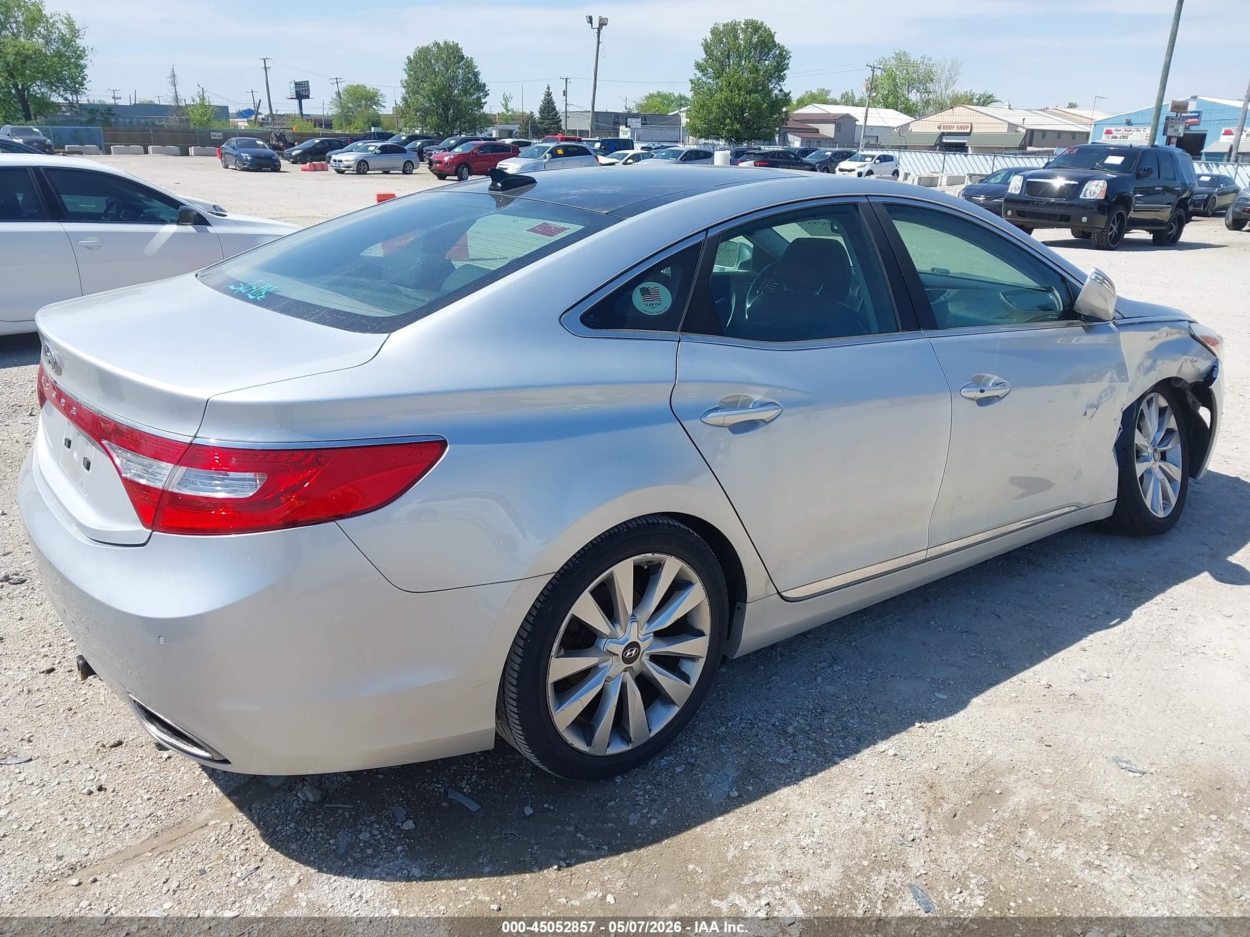 2013 Hyundai Azera   Silver vin: KMHFH4JG2DA326562