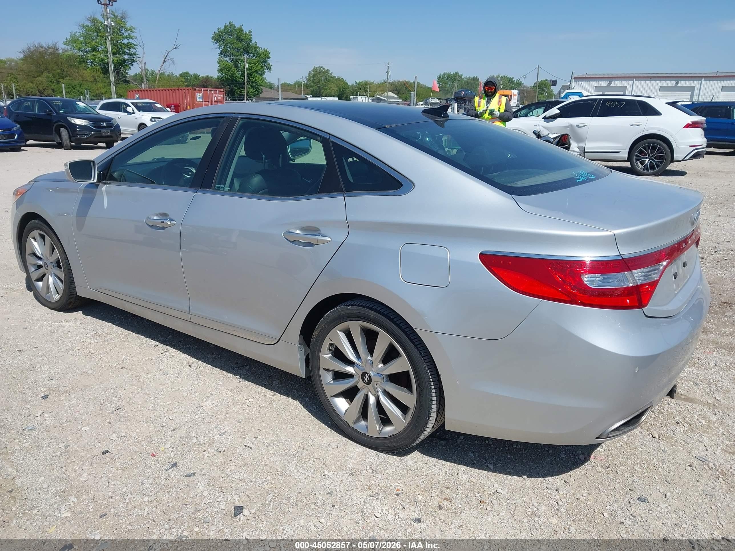 2013 Hyundai Azera   Silver vin: KMHFH4JG2DA326562