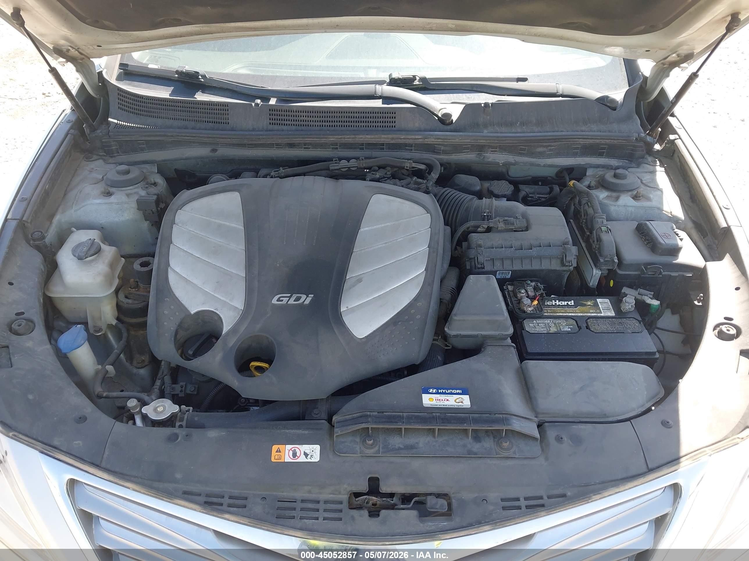 2013 Hyundai Azera   Silver vin: KMHFH4JG2DA326562