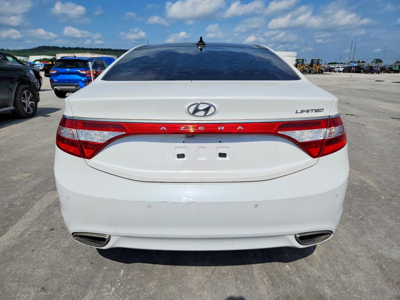 2014 Hyundai Azera Limited White vin: KMHFH4JG2EA388142