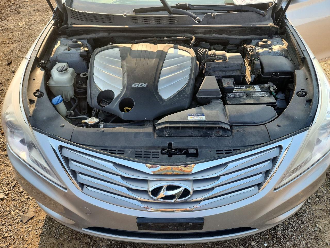 2012 Hyundai Azera Base Silver vin: KMHFH4JG3CA175388