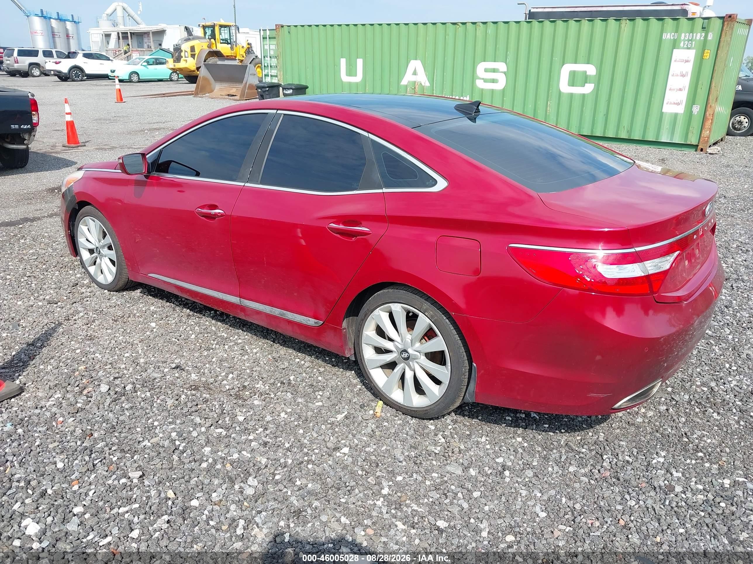 2013 Hyundai Azera   Red vin: KMHFH4JG3DA220718