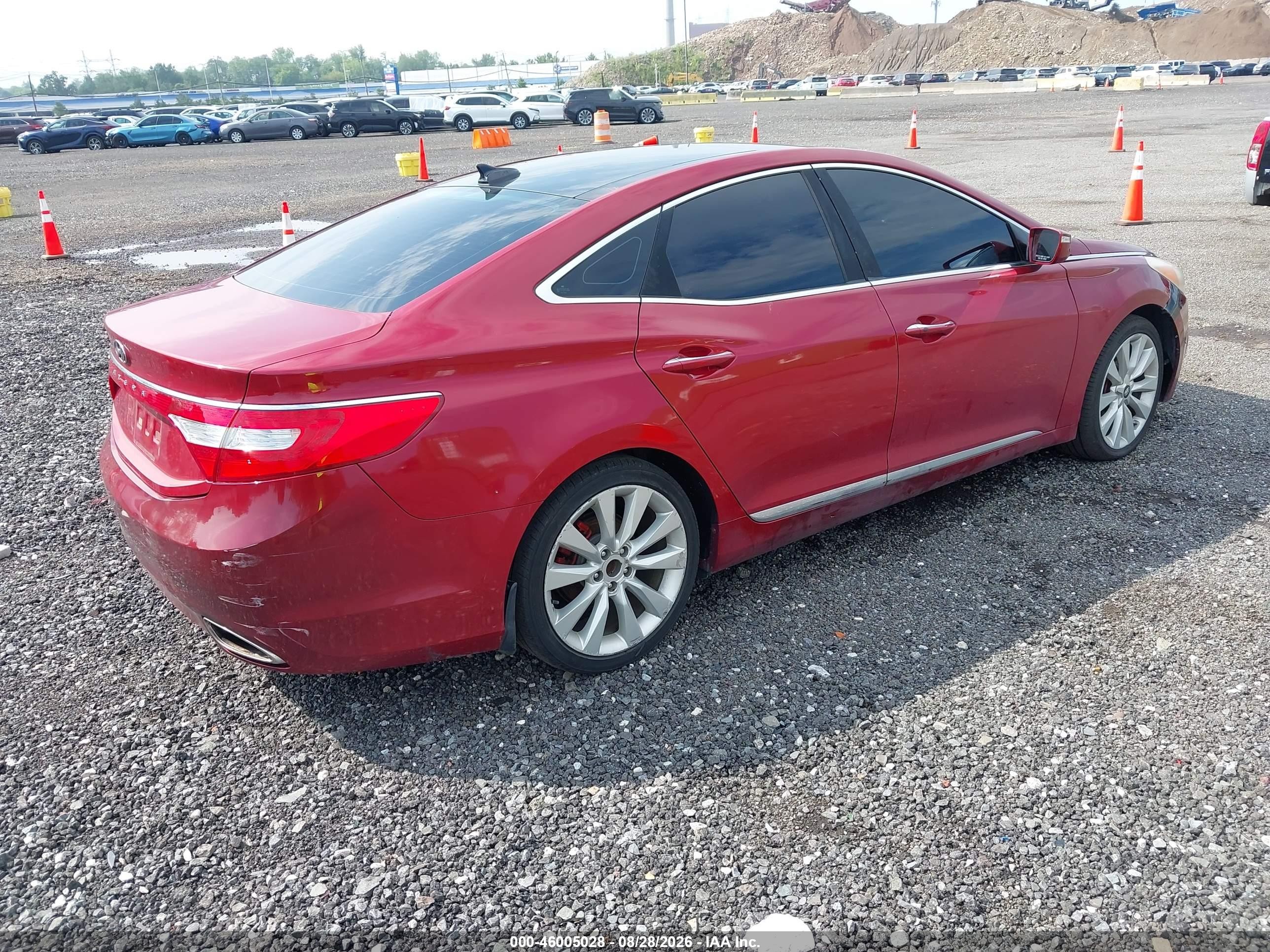 2013 Hyundai Azera   Red vin: KMHFH4JG3DA220718