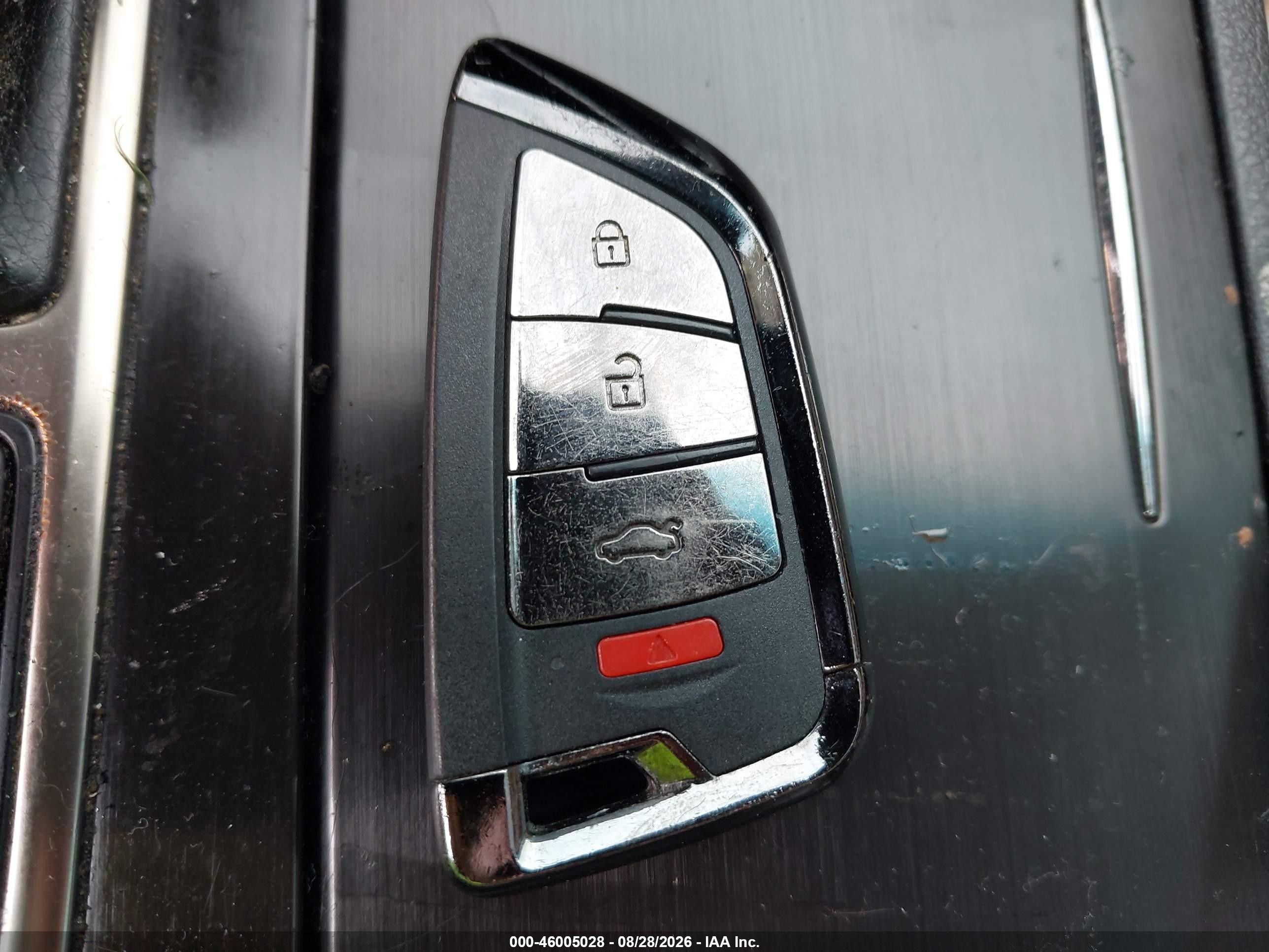 2013 Hyundai Azera   Red vin: KMHFH4JG3DA220718