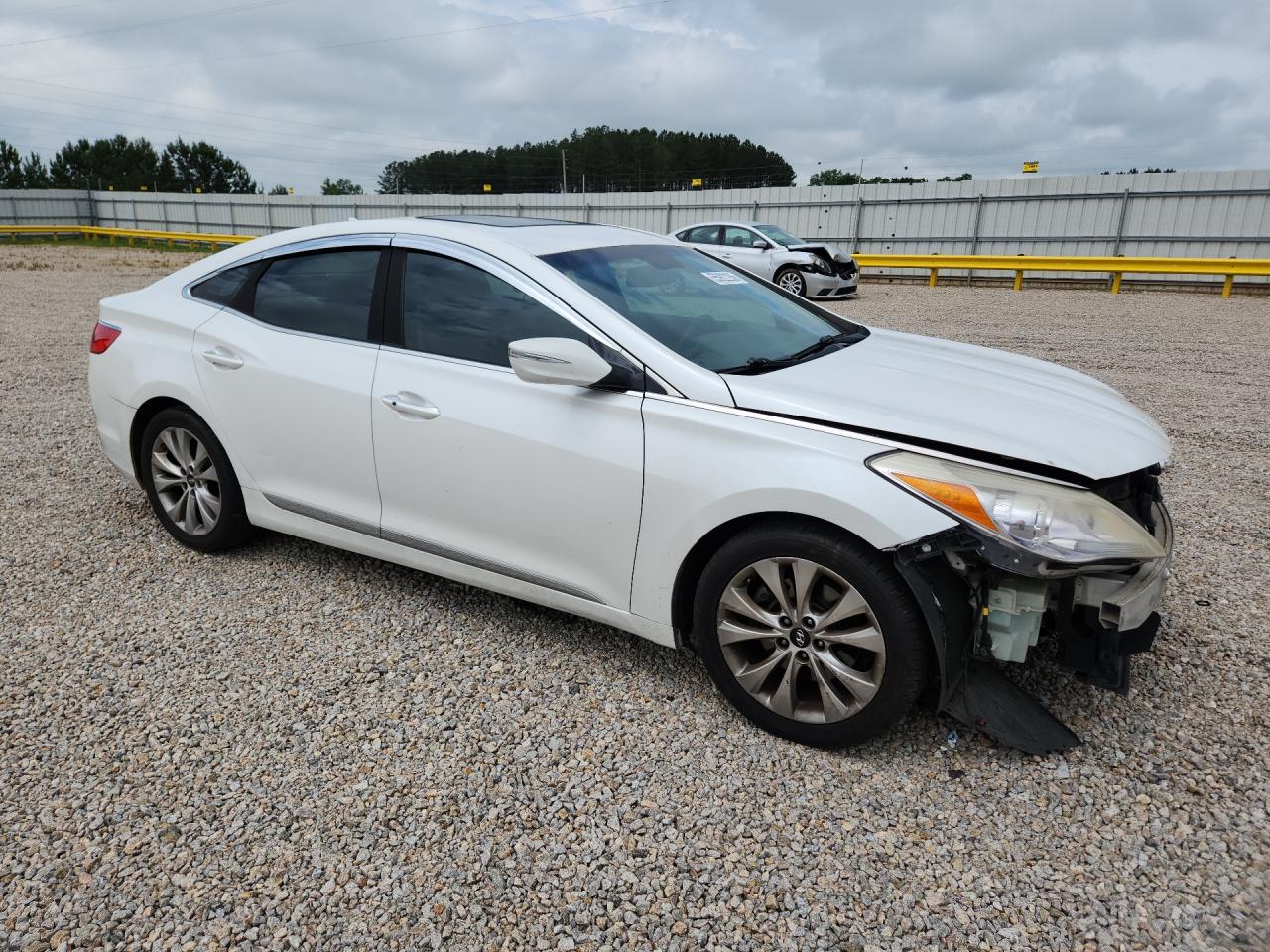 2014 Hyundai Azera Limited White vin: KMHFH4JG3EA370331