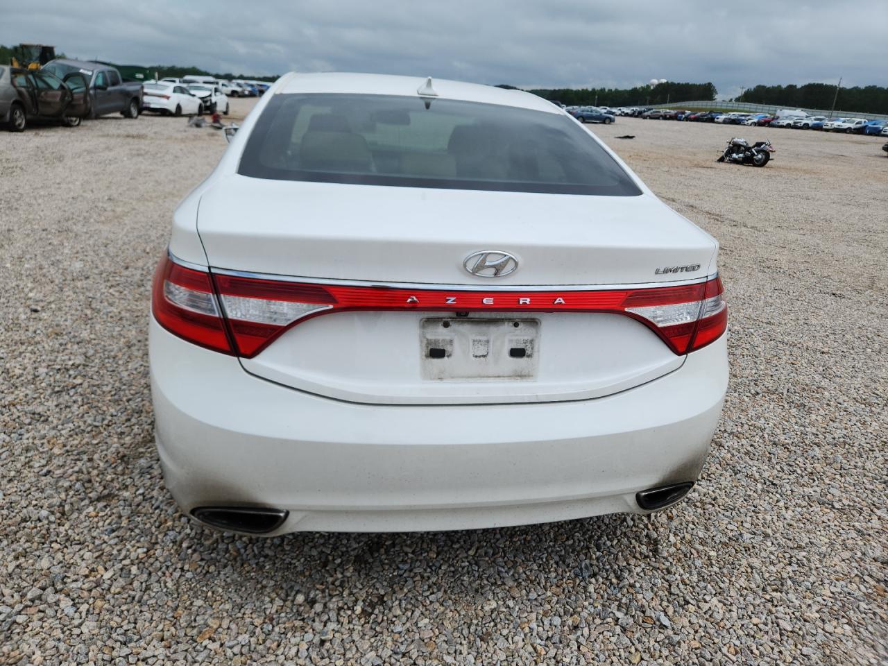 2014 Hyundai Azera Limited White vin: KMHFH4JG3EA370331