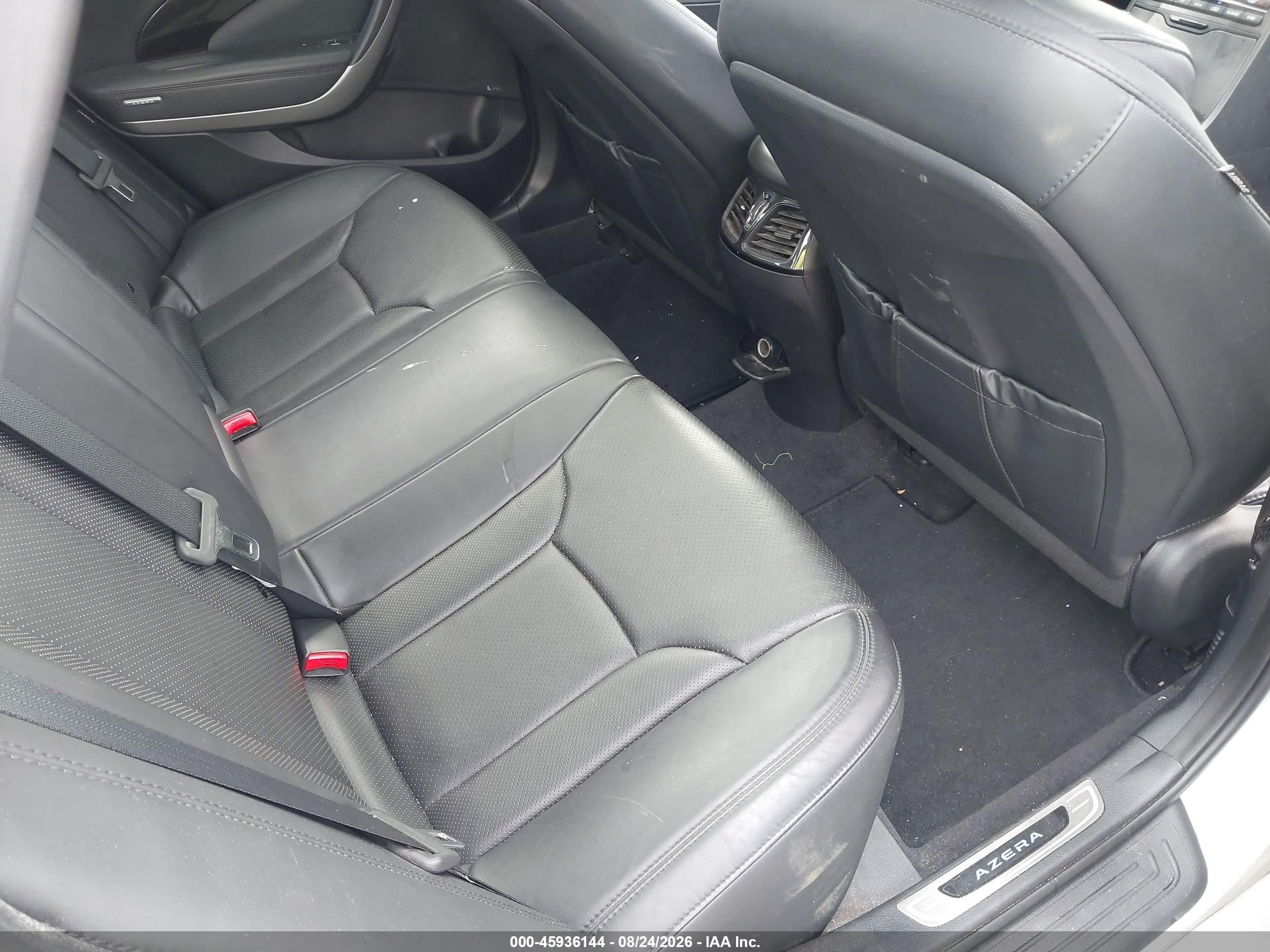 2015 Hyundai Azera Limited Silver vin: KMHFH4JG3FA487926