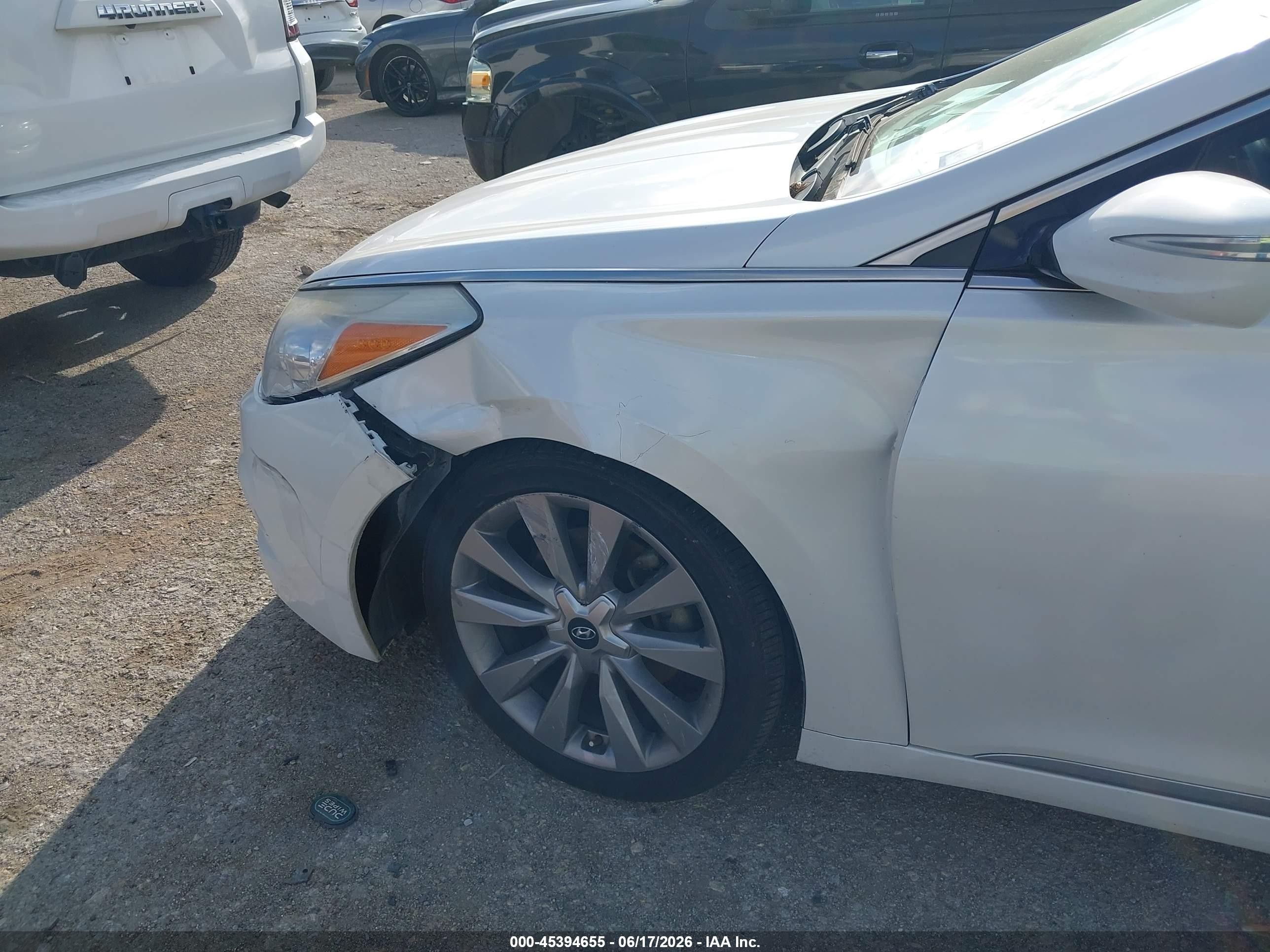 2014 Hyundai Azera Limited White vin: KMHFH4JG4EA388076