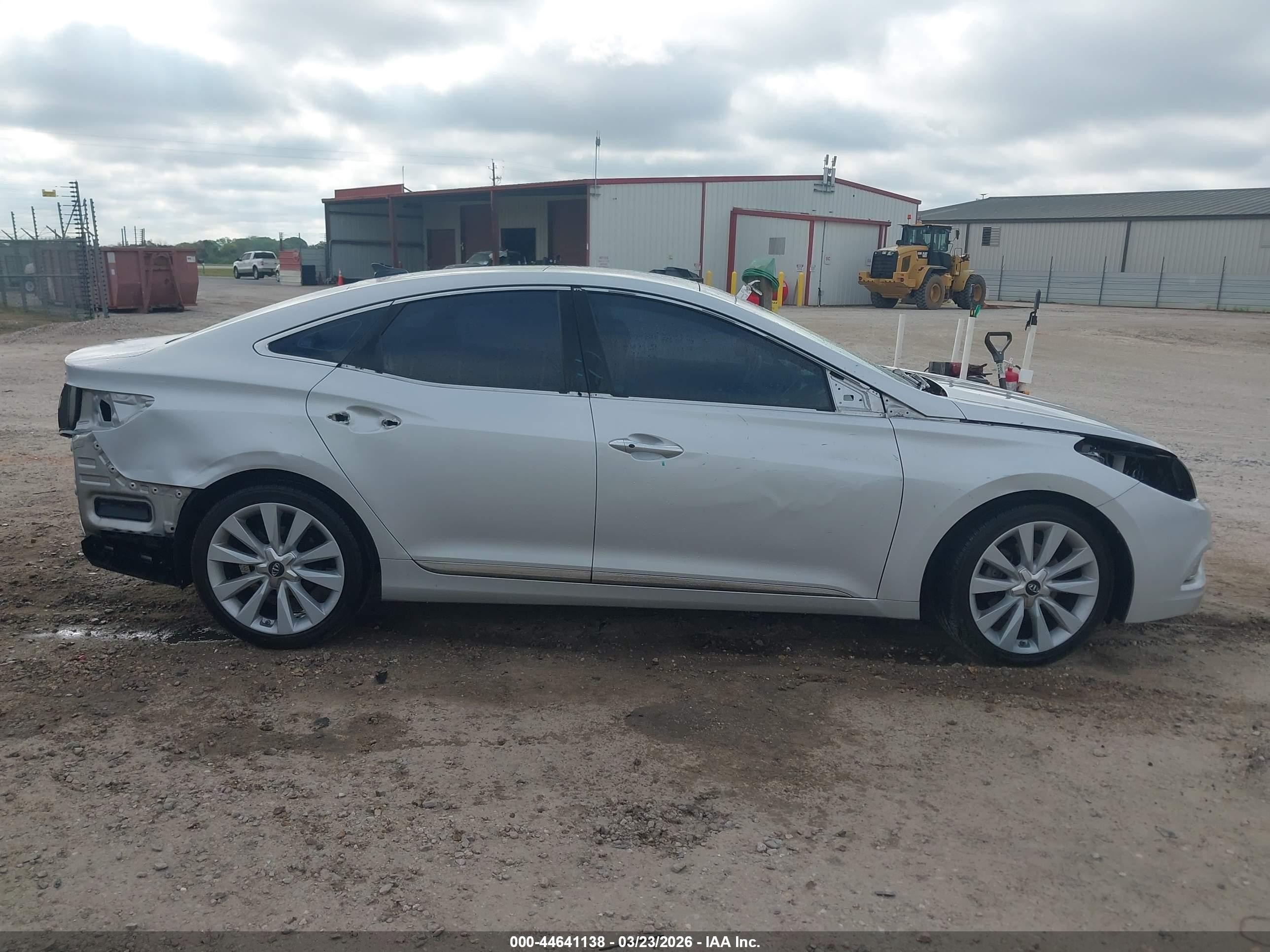 2014 Hyundai Azera Limited Silver vin: KMHFH4JG4EA388739