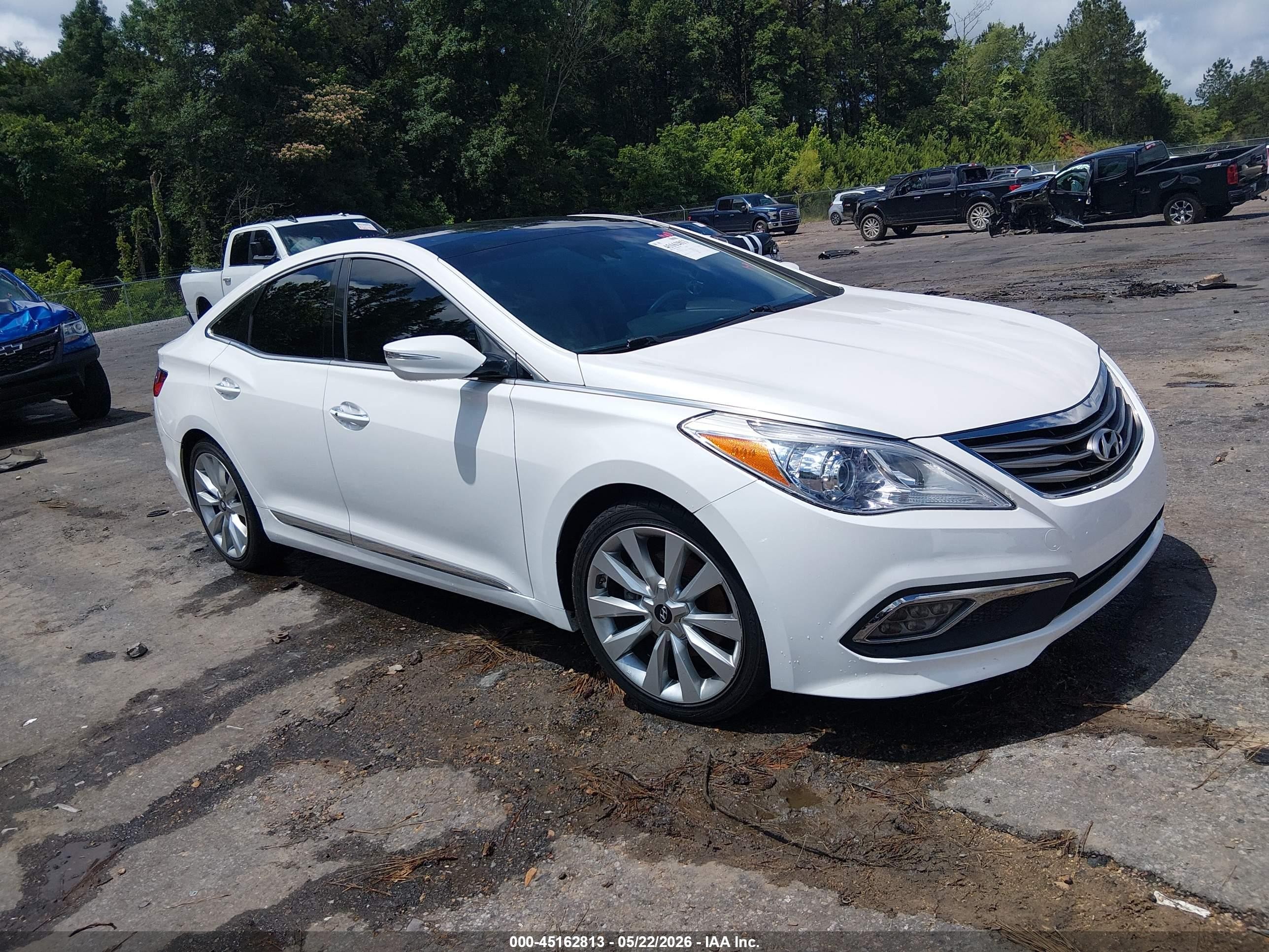 2015 Hyundai Azera Limited White vin: KMHFH4JG4FA476658