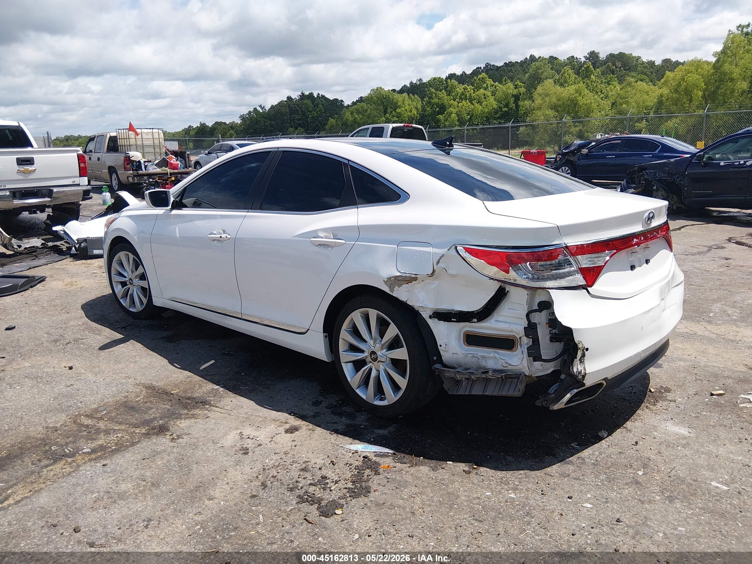 2015 Hyundai Azera Limited White vin: KMHFH4JG4FA476658