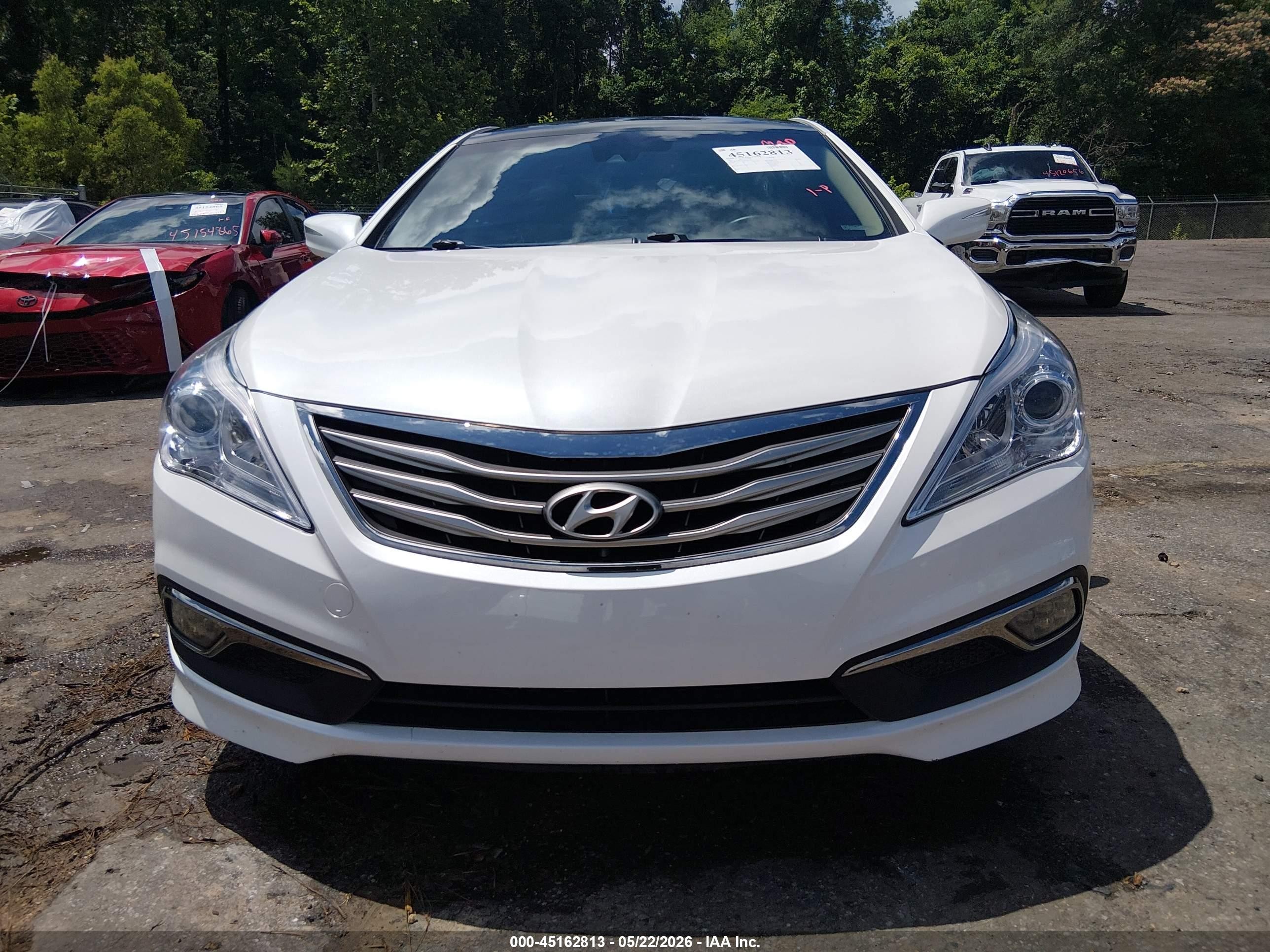2015 Hyundai Azera Limited White vin: KMHFH4JG4FA476658