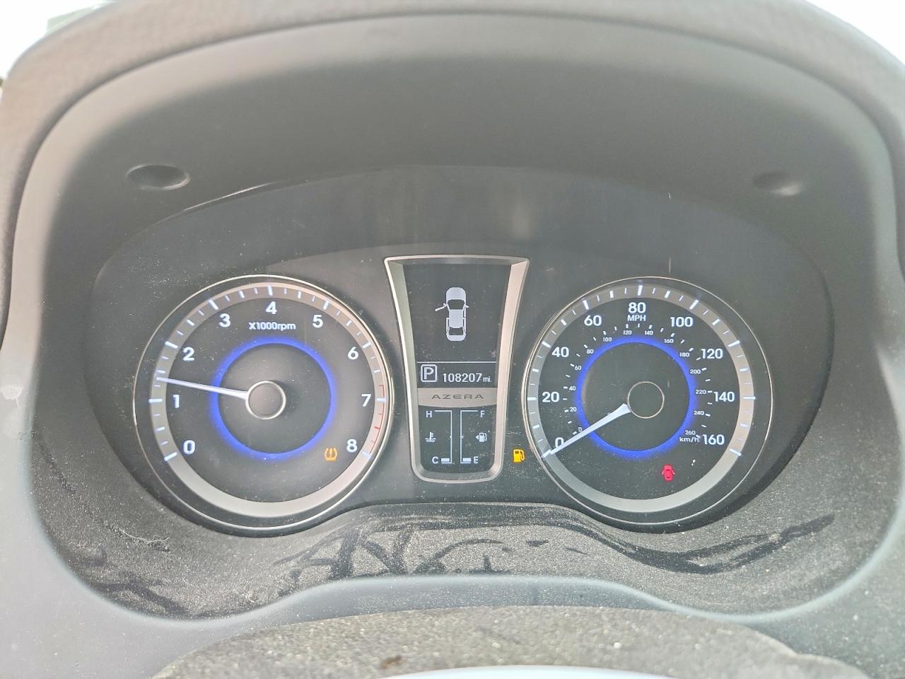 2013 Hyundai Azera Base White vin: KMHFH4JG5DA257155