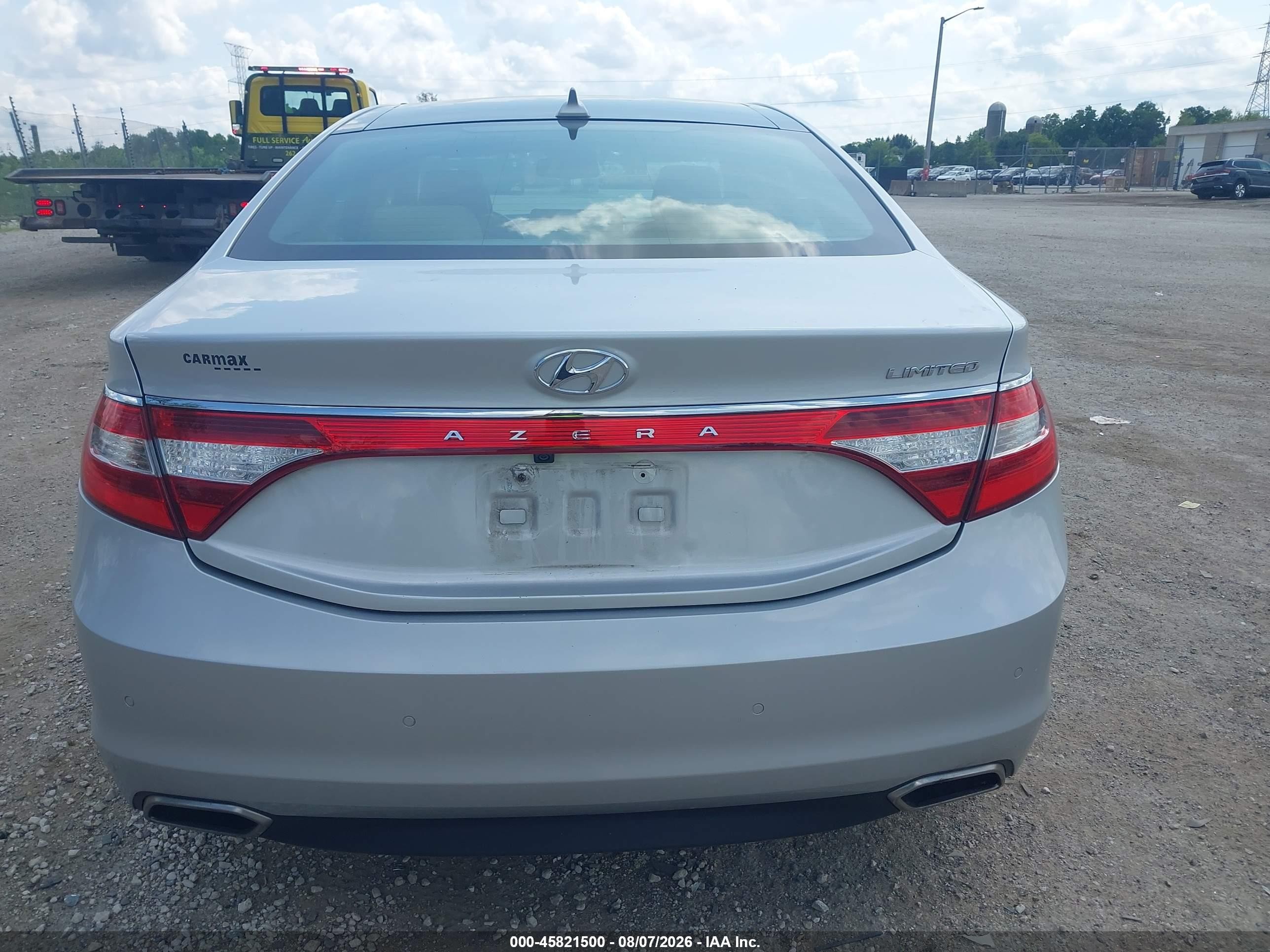 2016 Hyundai Azera Limited Silver vin: KMHFH4JG5GA568783