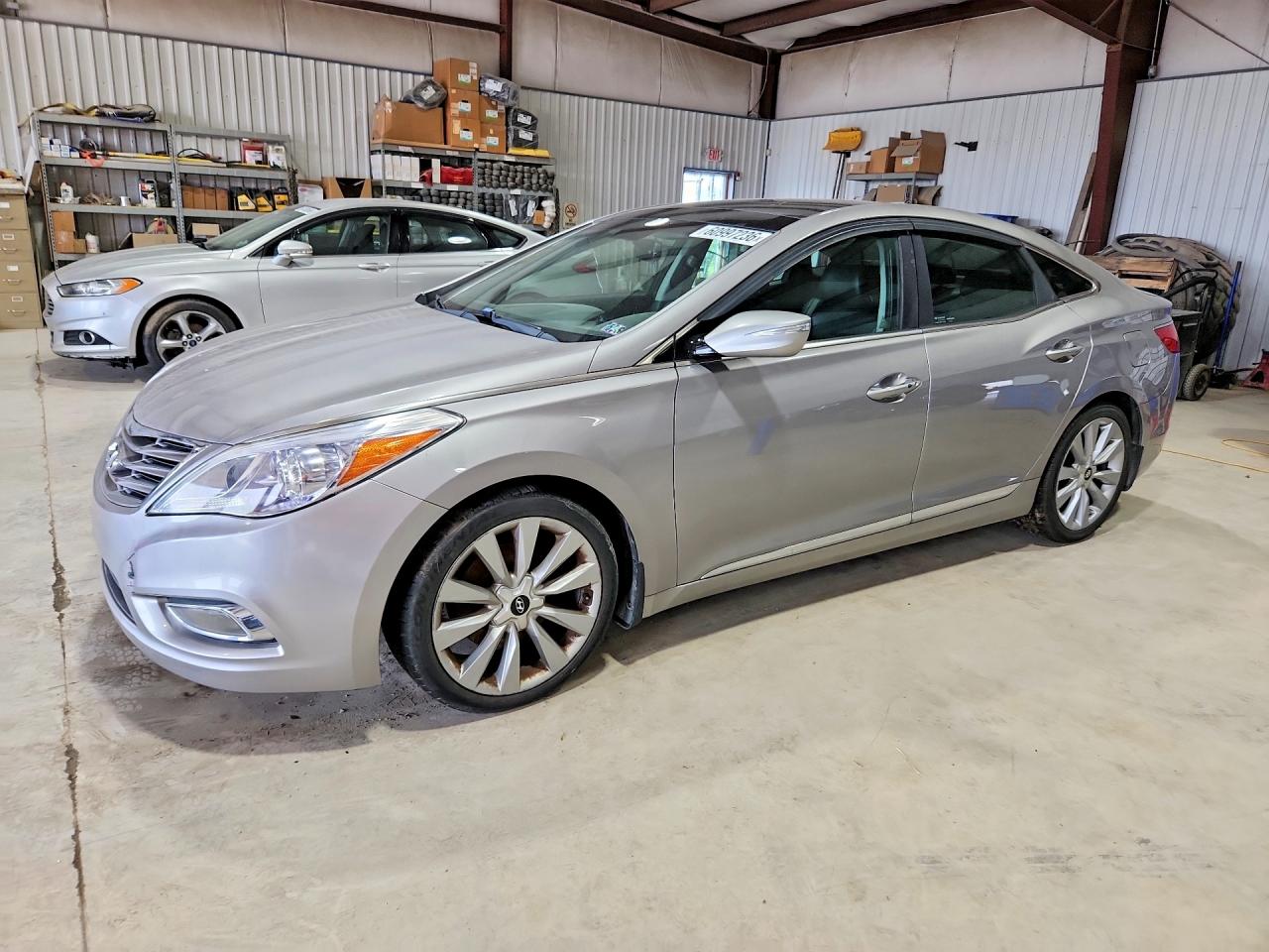 2013 Hyundai Azera Base Silver vin: KMHFH4JG6DA327651