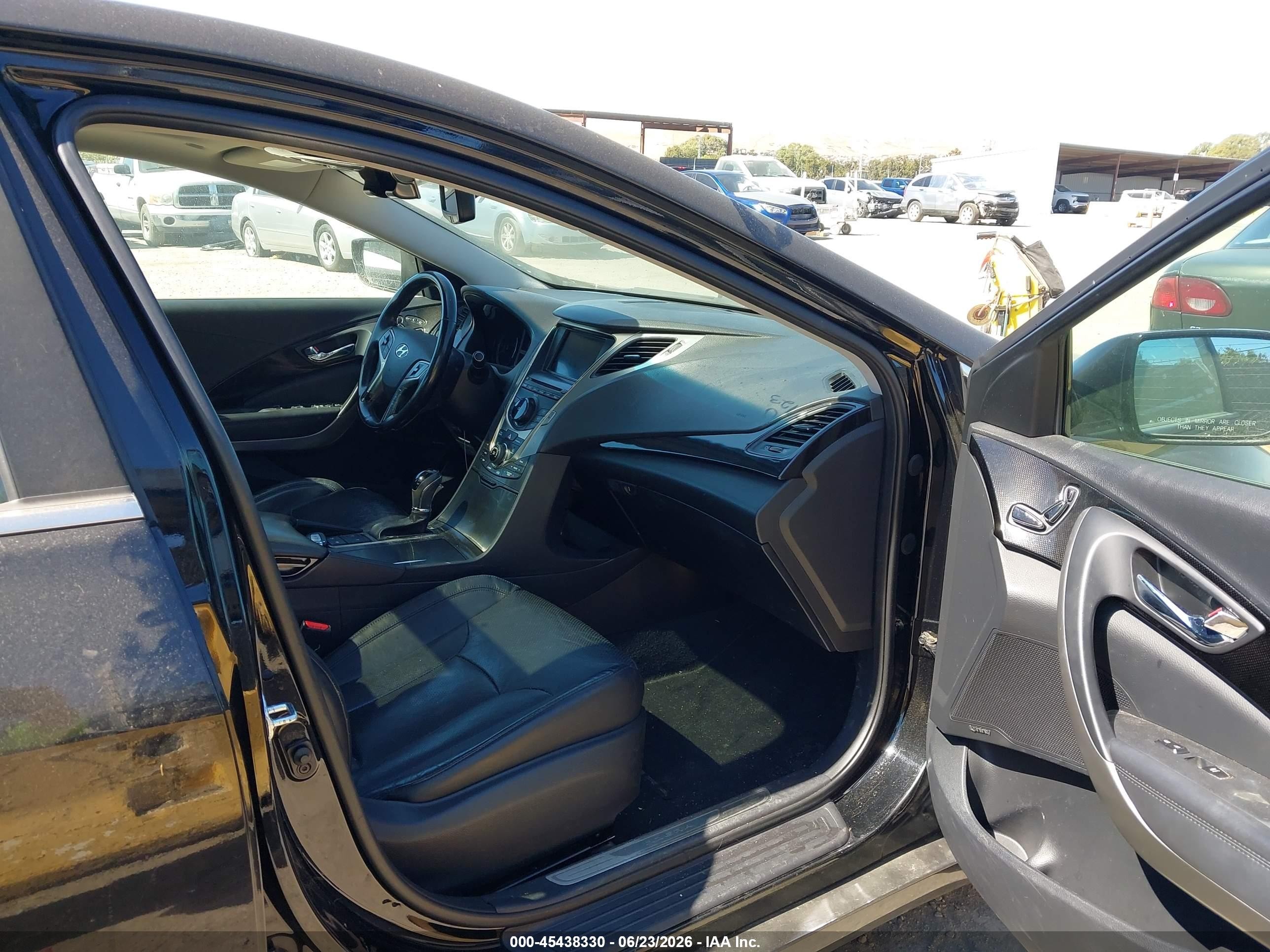 2013 Hyundai Azera   Black vin: KMHFH4JG6DA329092