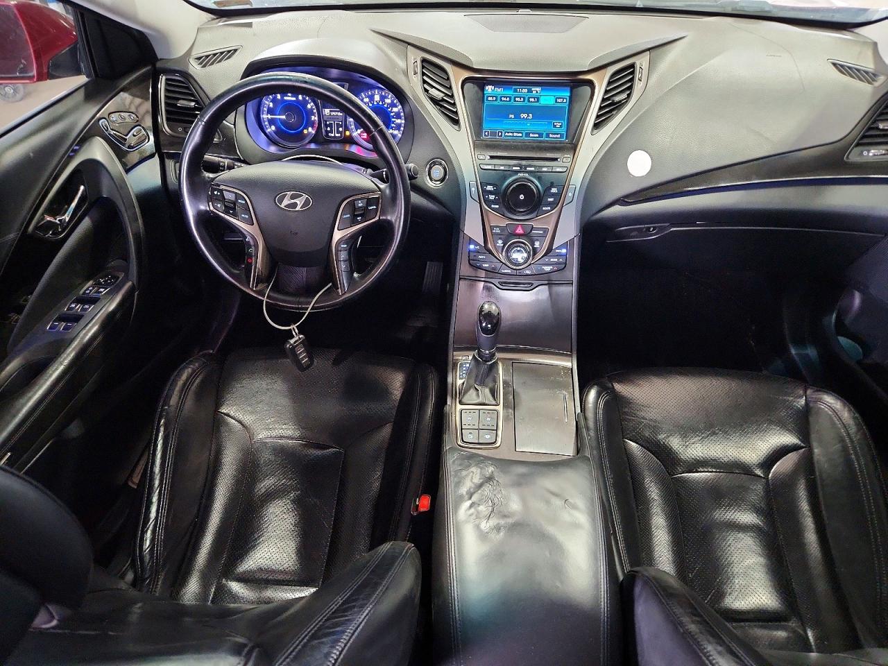2013 Hyundai Azera Base Red vin: KMHFH4JG7DA213447