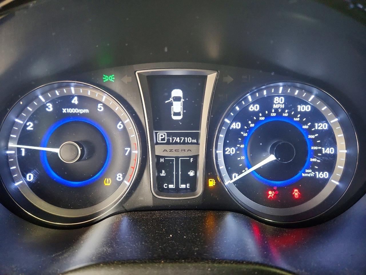 2013 Hyundai Azera Base Red vin: KMHFH4JG7DA213447