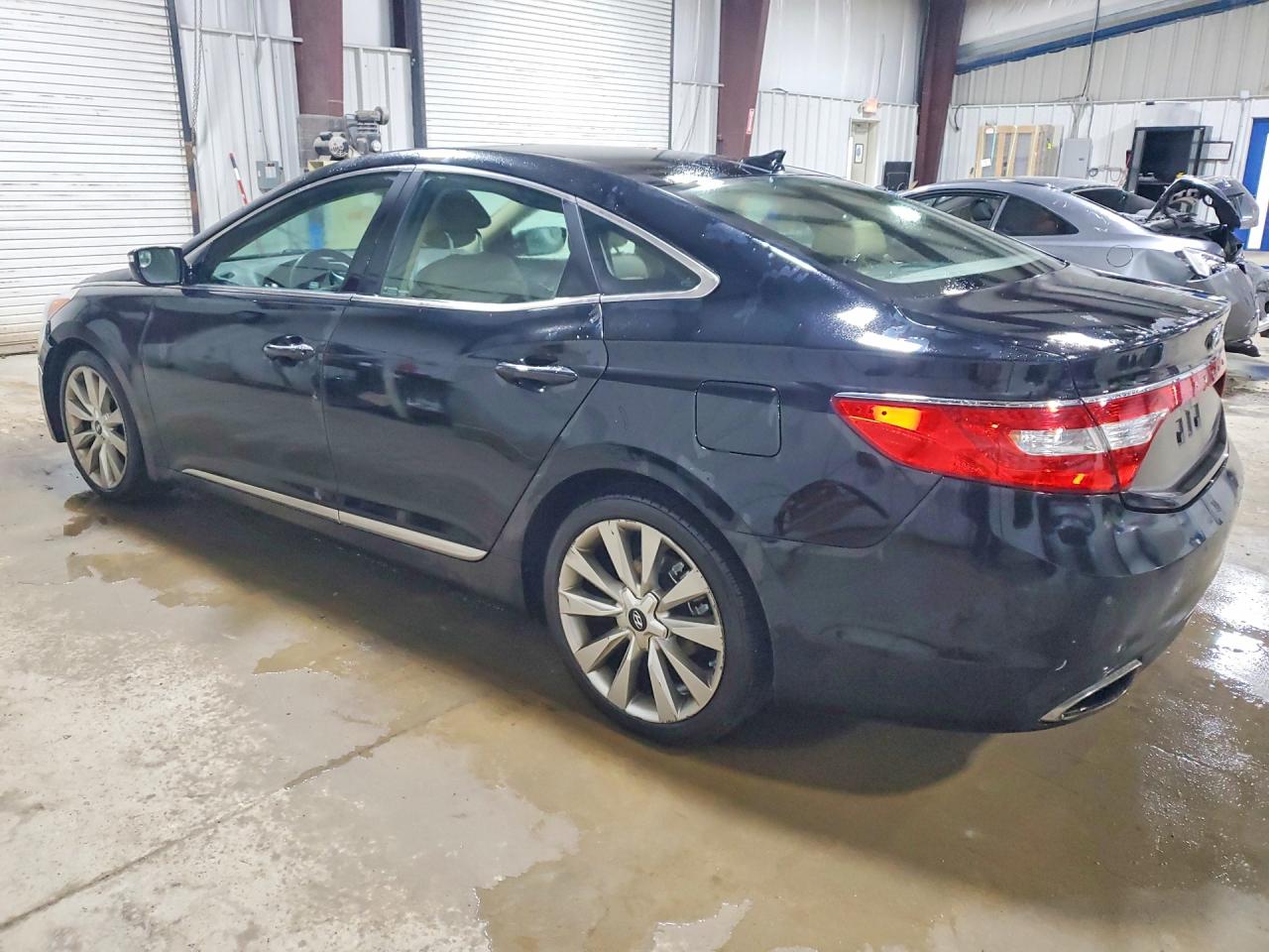 2013 Hyundai Azera Base Черный vin: KMHFH4JG7DA320756