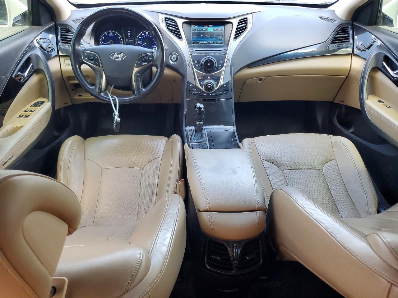 2012 Hyundai Azera Base White vin: KMHFH4JG8CA149014