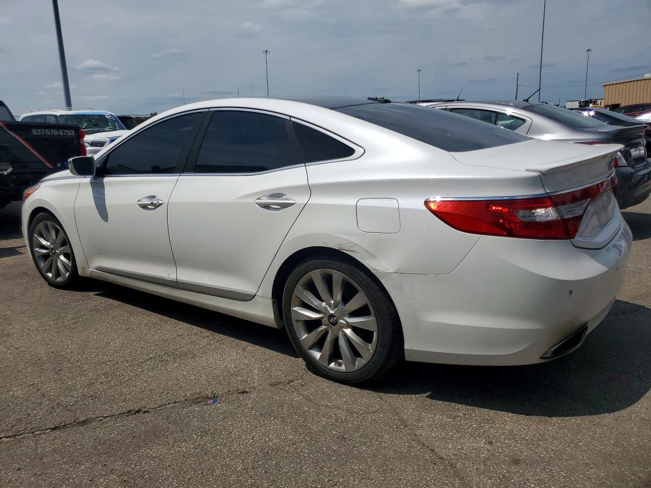 2013 Hyundai Azera Base White vin: KMHFH4JG8DA229723