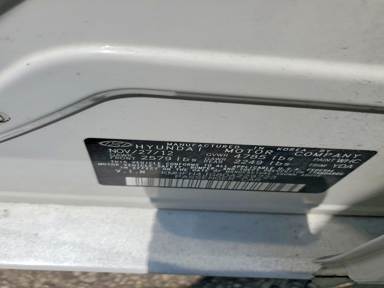 2013 Hyundai Azera Base White vin: KMHFH4JG8DA229723