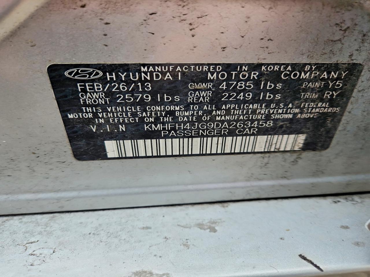 2013 Hyundai Azera Base Silver vin: KMHFH4JG9DA263458