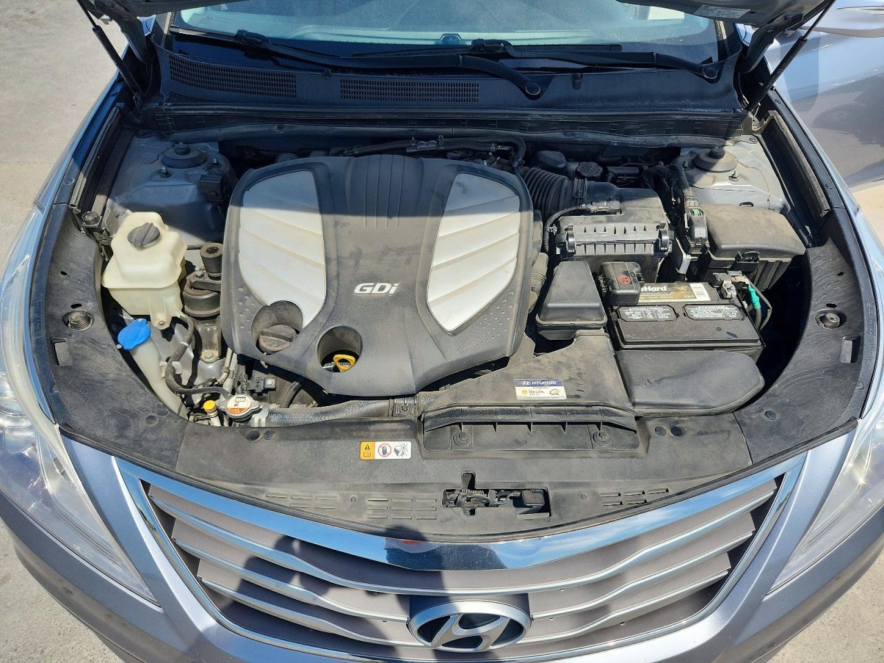 2016 Hyundai Azera Limited Silver vin: KMHFH4JG9GA516041