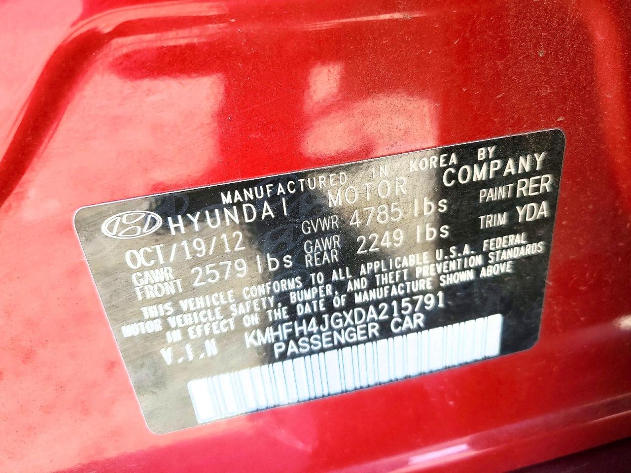 2013 Hyundai Azera Base Red vin: KMHFH4JGXDA215791