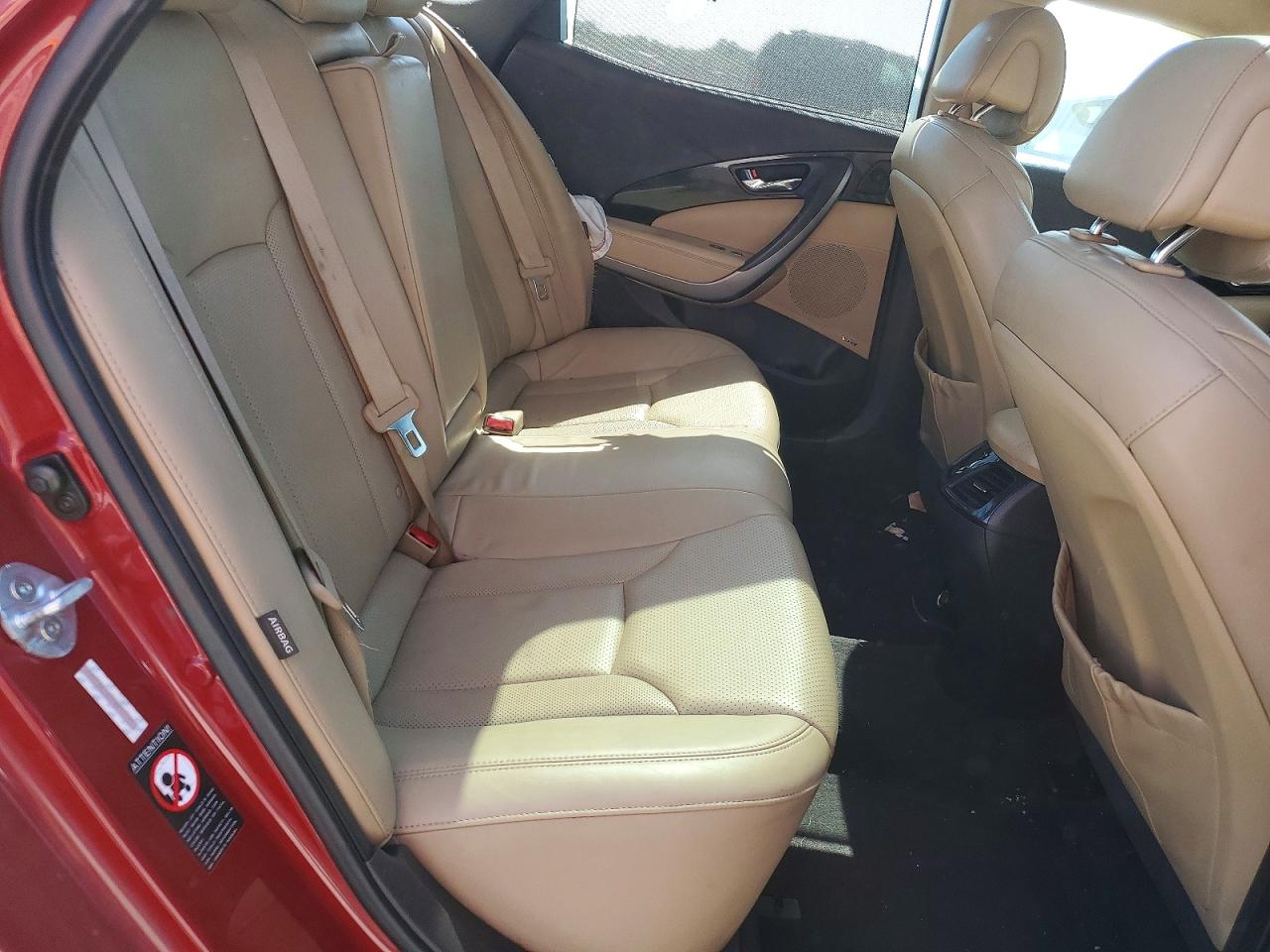 2013 Hyundai Azera Base Red vin: KMHFH4JGXDA215791