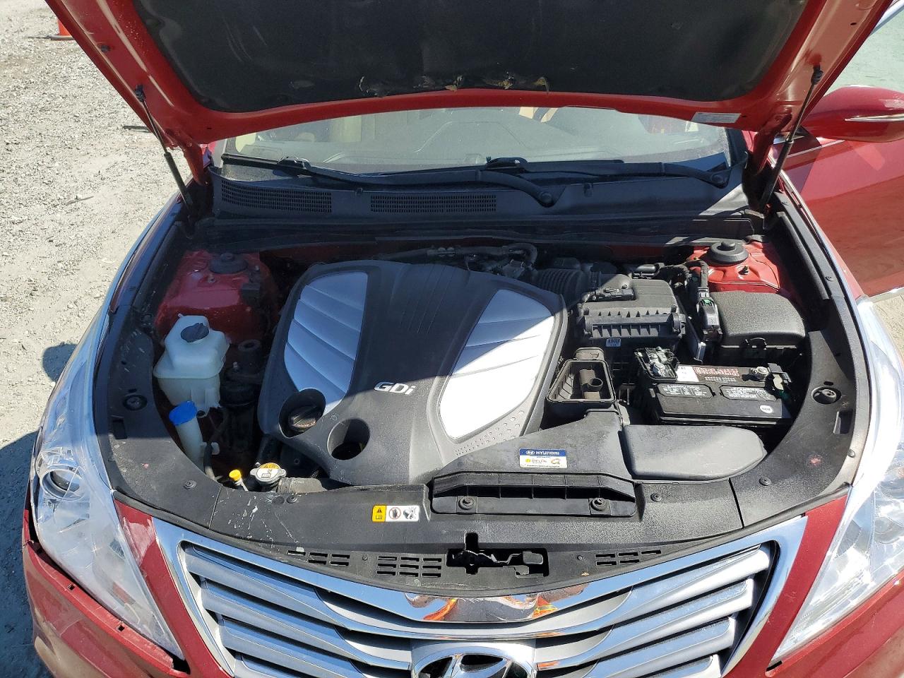 2013 Hyundai Azera Base Red vin: KMHFH4JGXDA215791